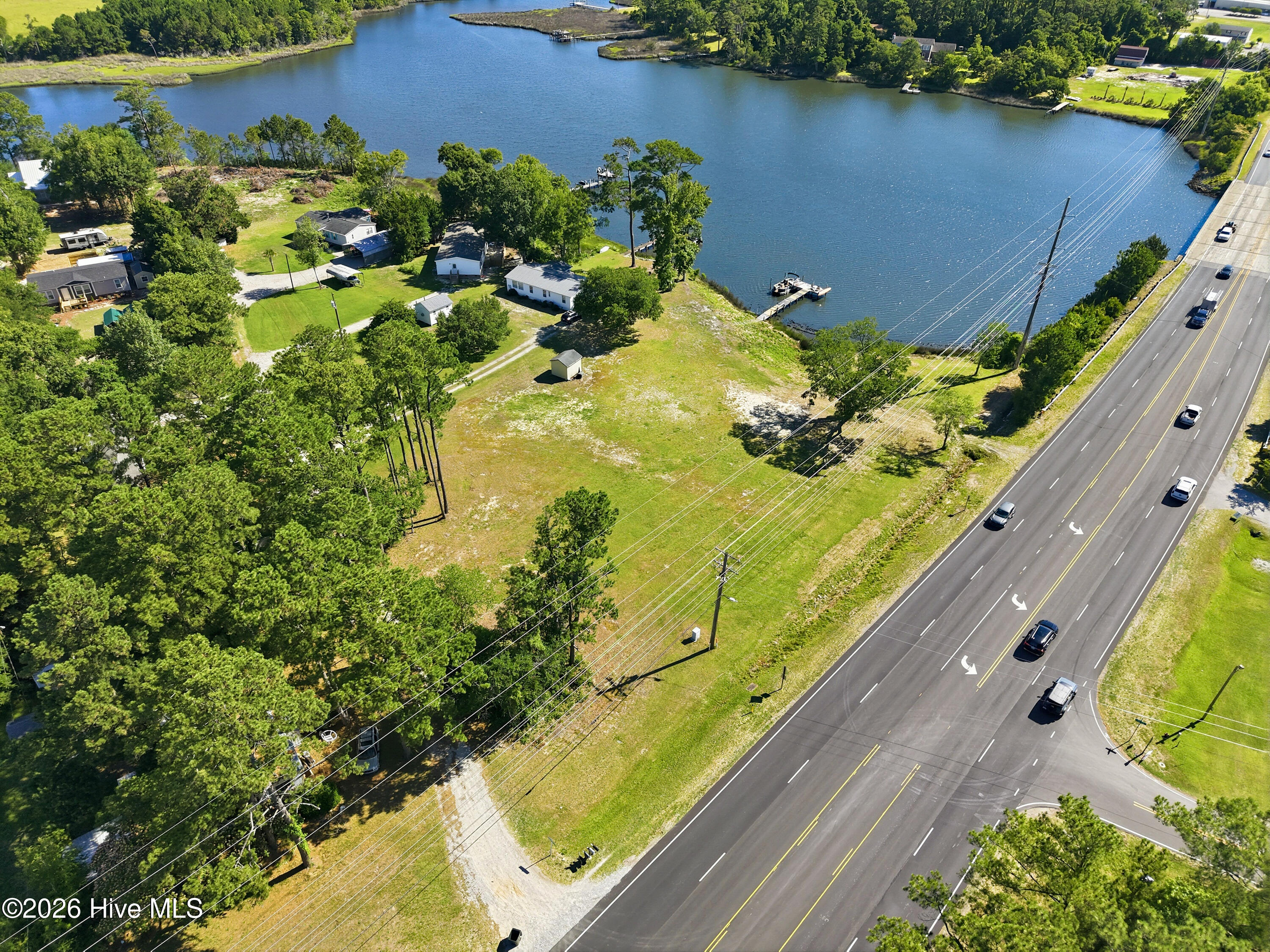 120 Russell Cove Property Photo 2