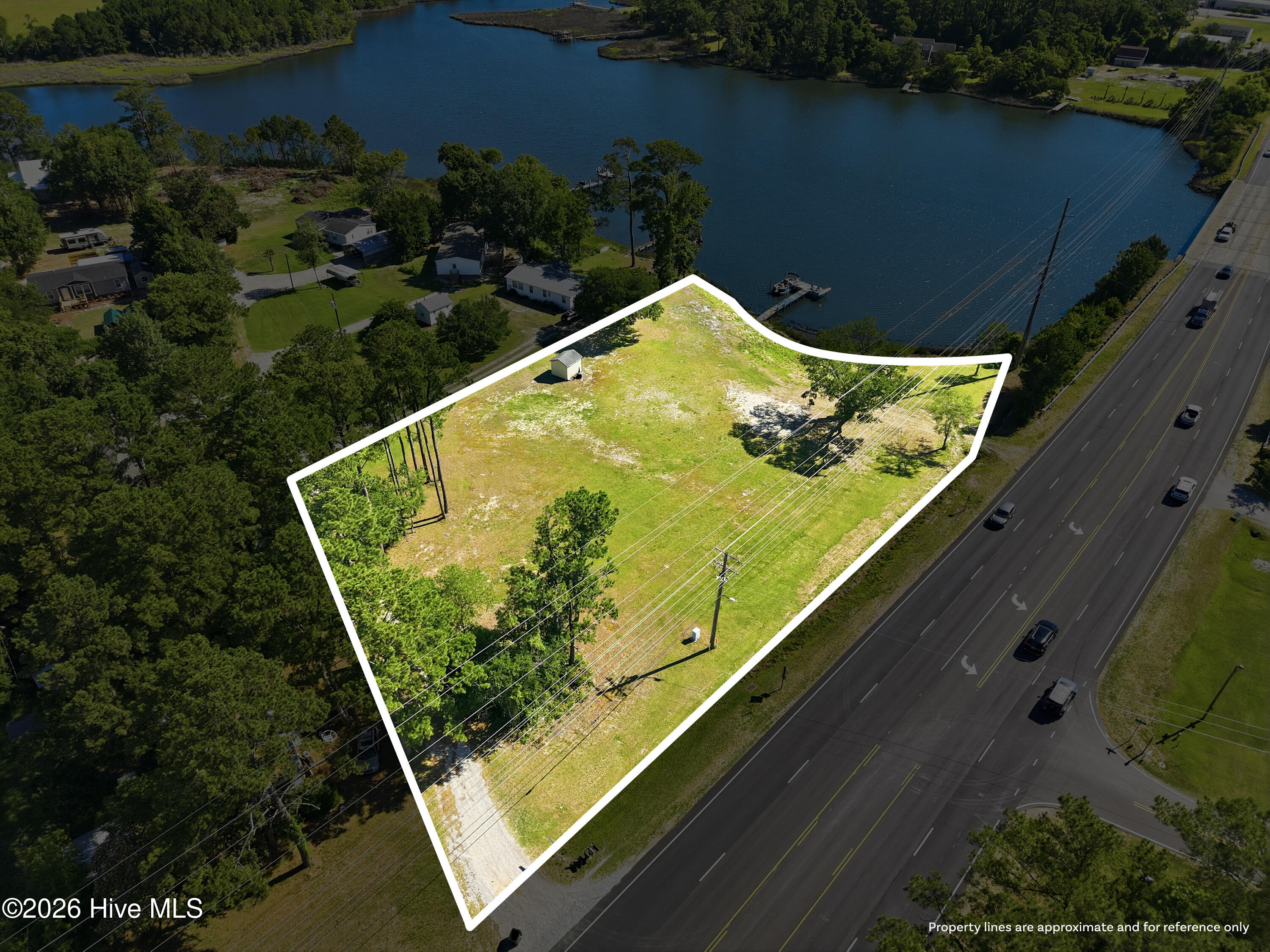 120 Russell Cove Property Photo 5