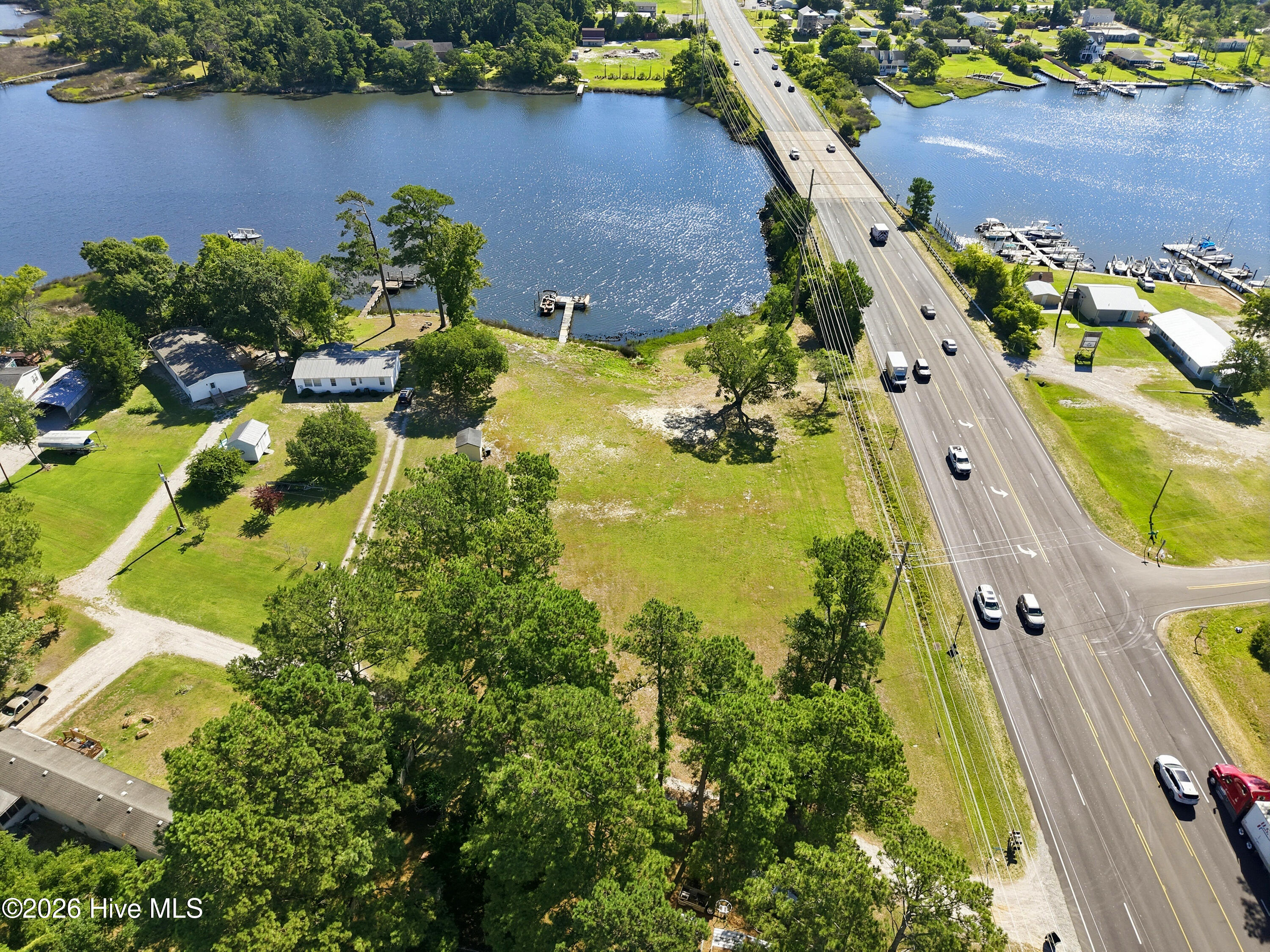 120 Russell Cove Property Photo 15