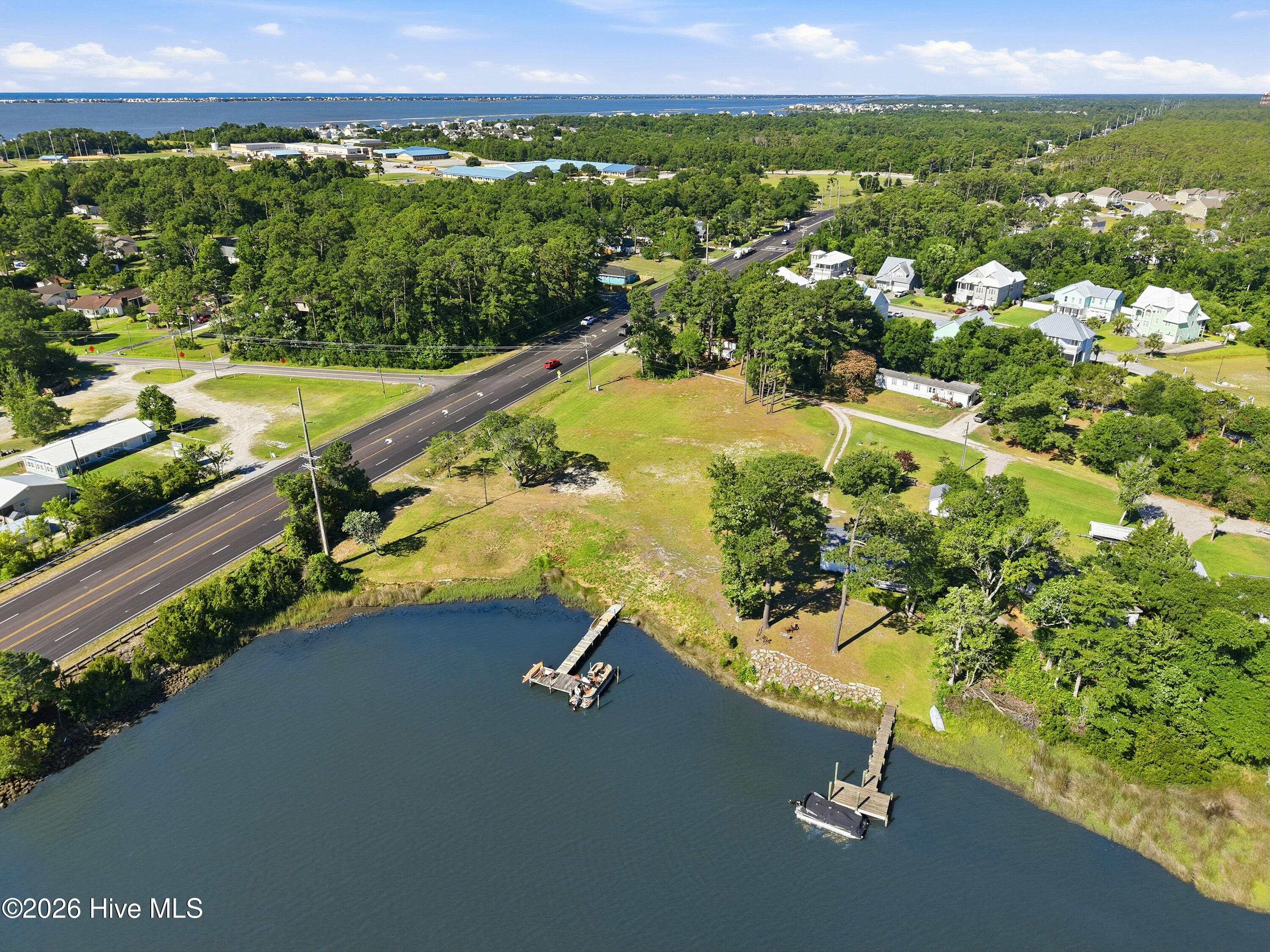 120 Russell Cove Property Photo 18