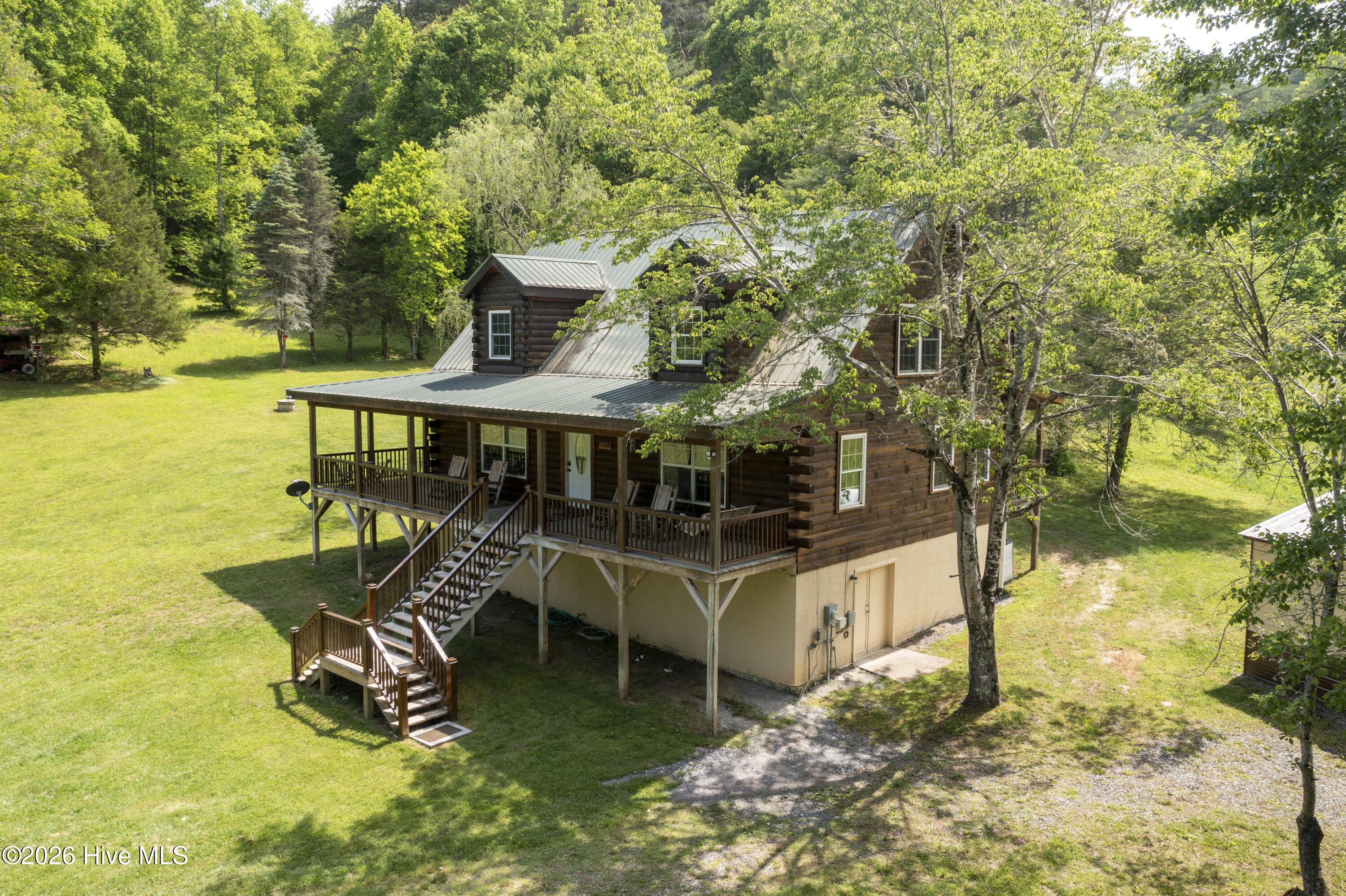 365 Orchard Drive Property Photo 6