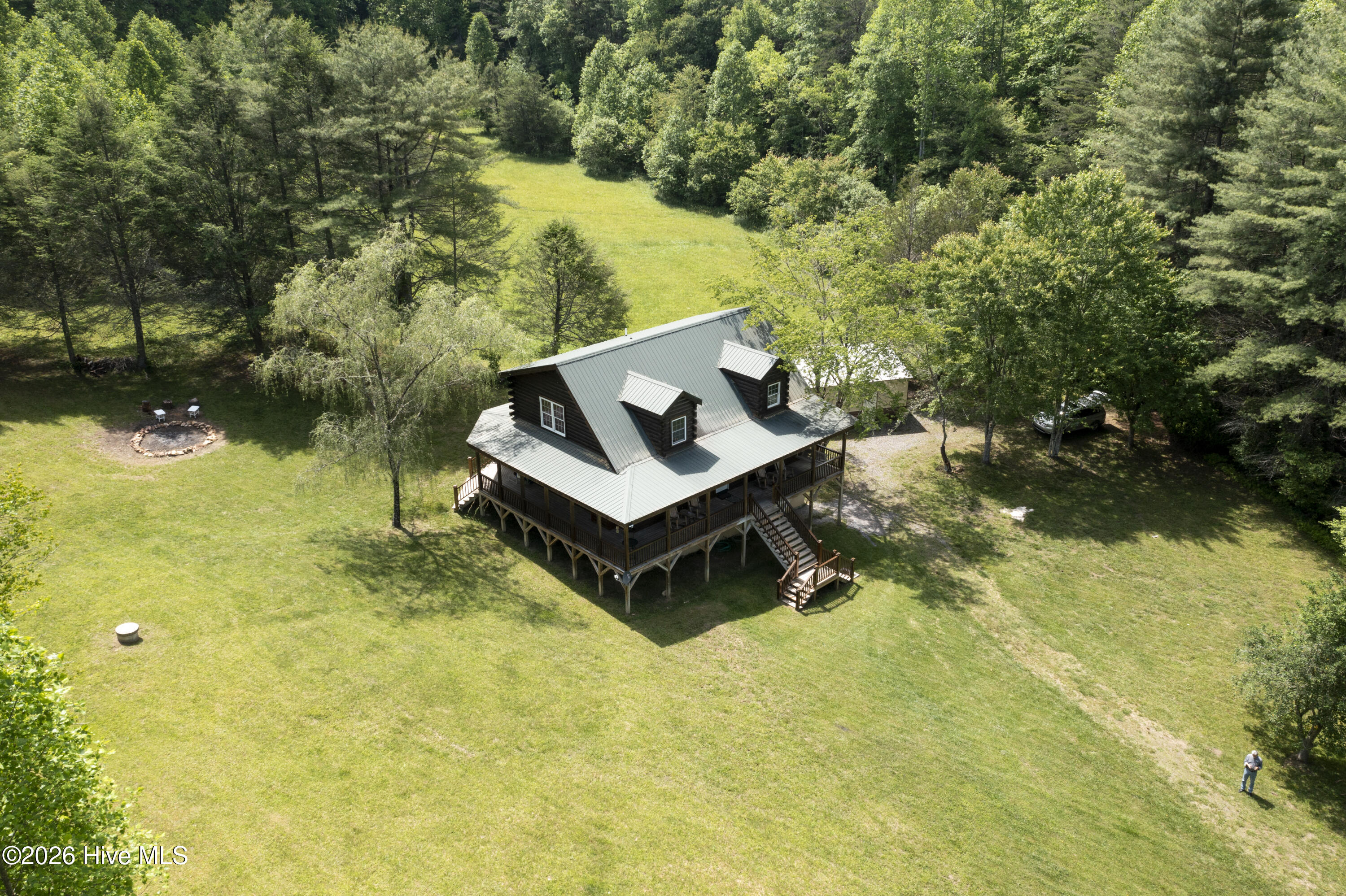 365 Orchard Drive Property Photo 7