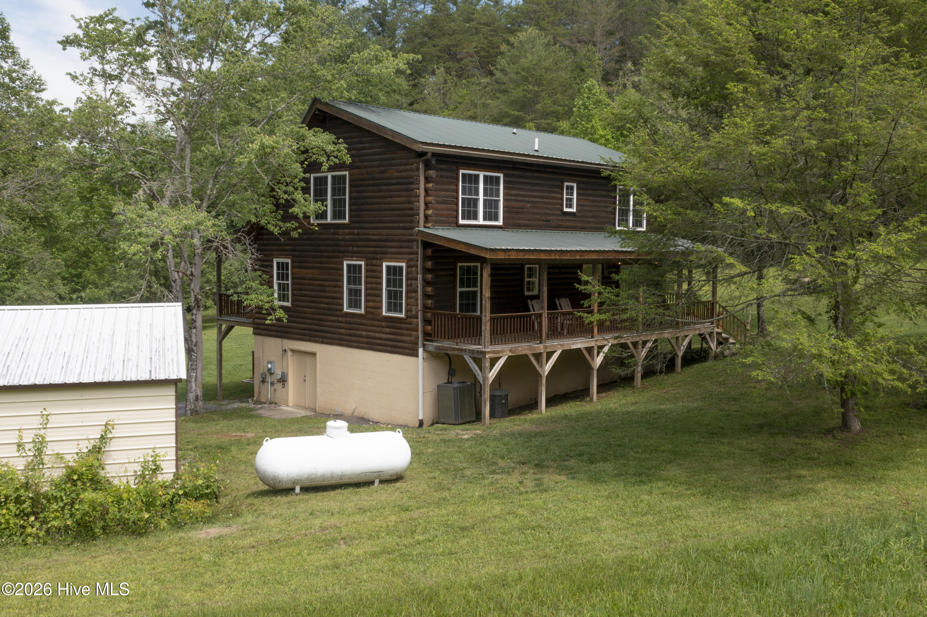 365 Orchard Drive Property Photo 9