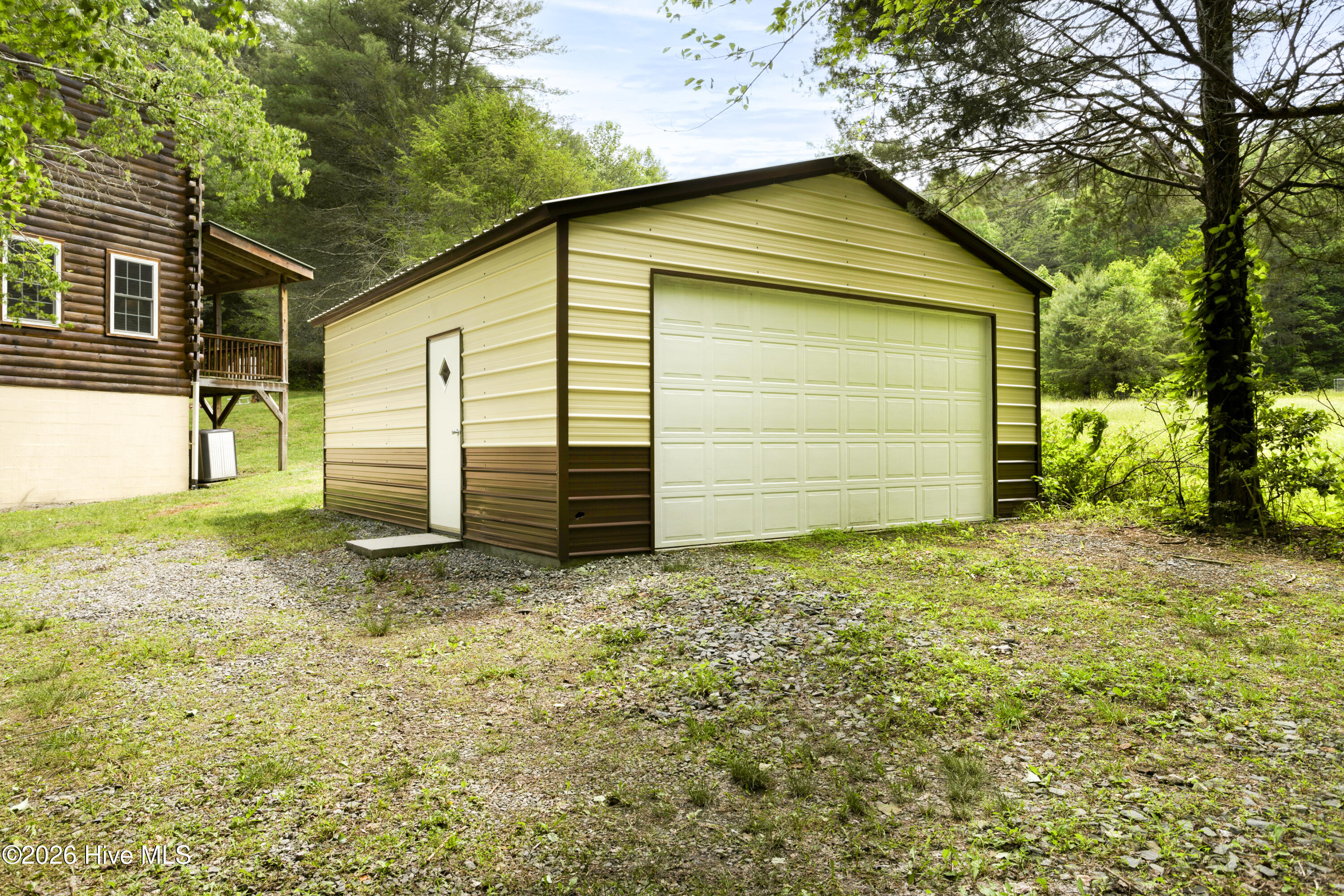 365 Orchard Drive Property Photo 13