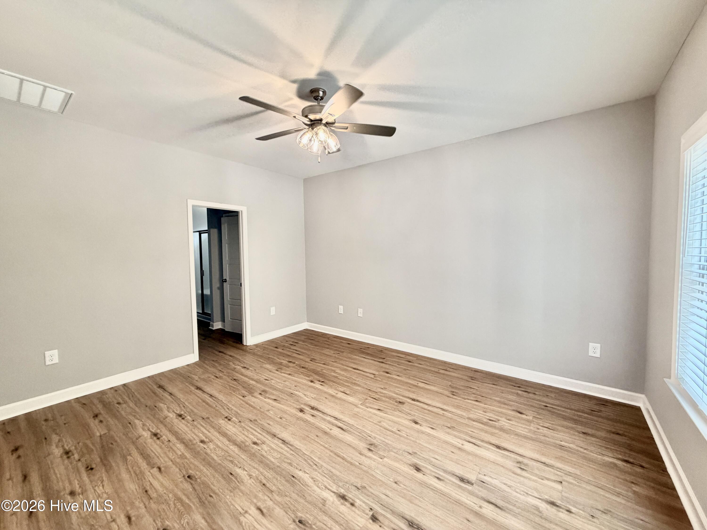 3726 Chatsworth Drive Property Photo 16
