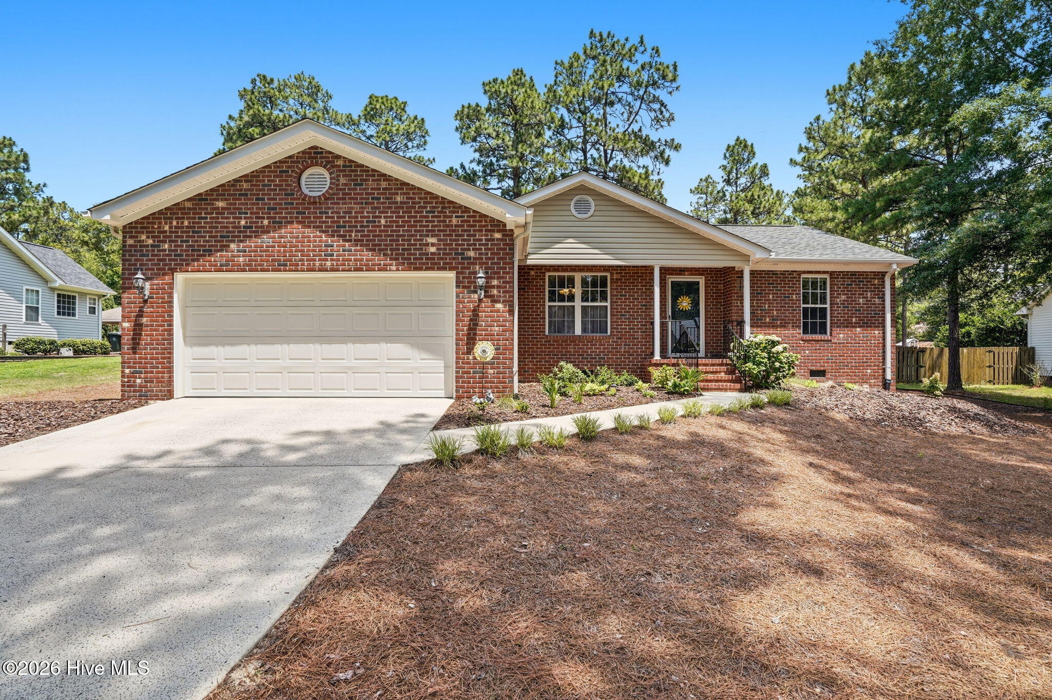 114 Vincent Way Property Photo 1
