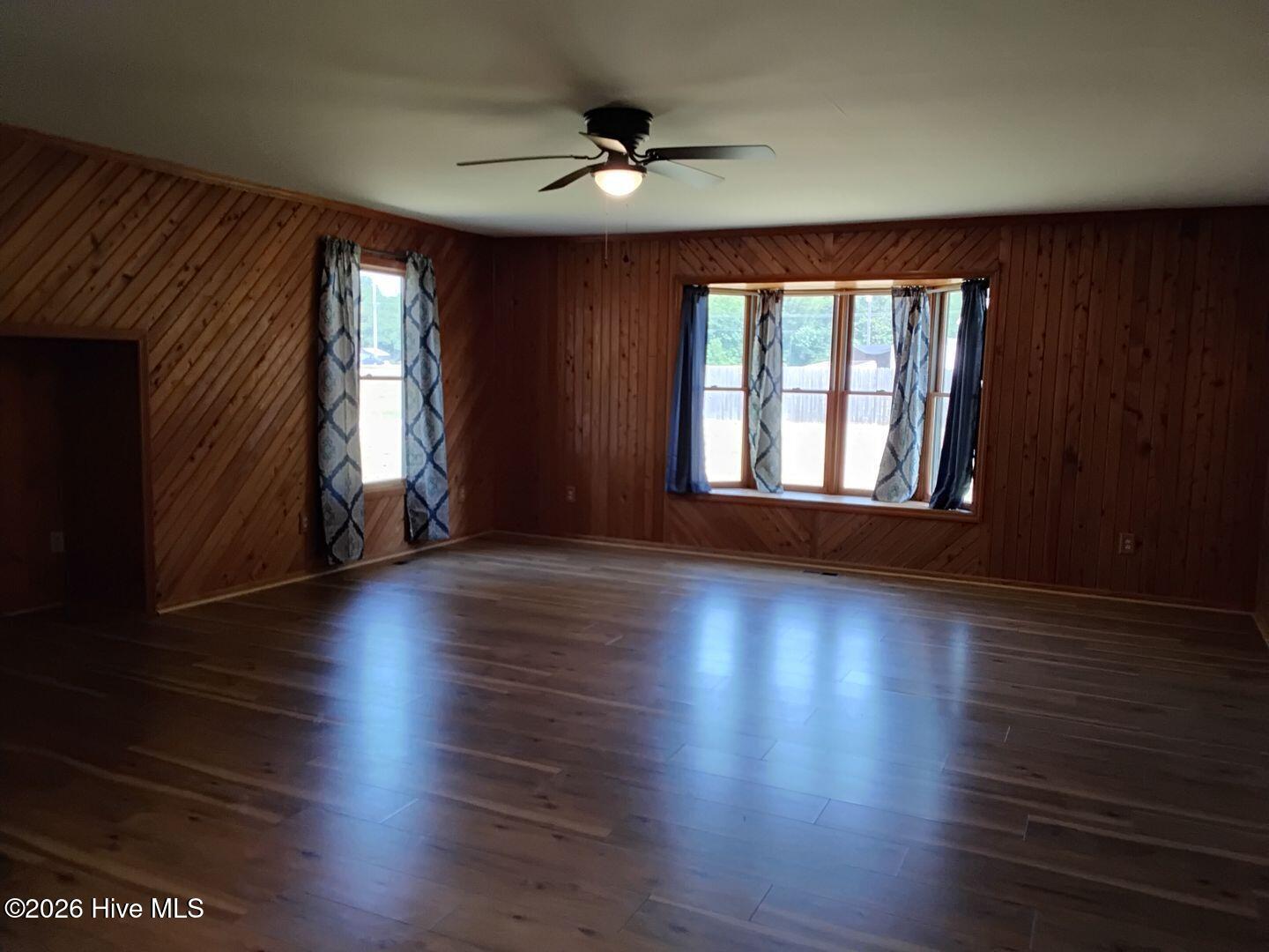 4331 Carolina 24 Property Photo 12