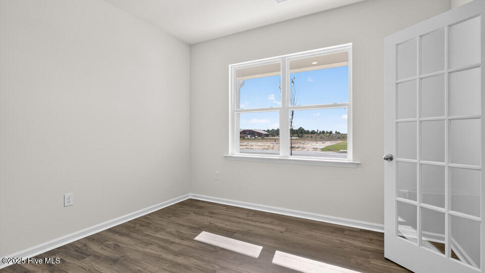 305 Maddox Drive Property Photo 4