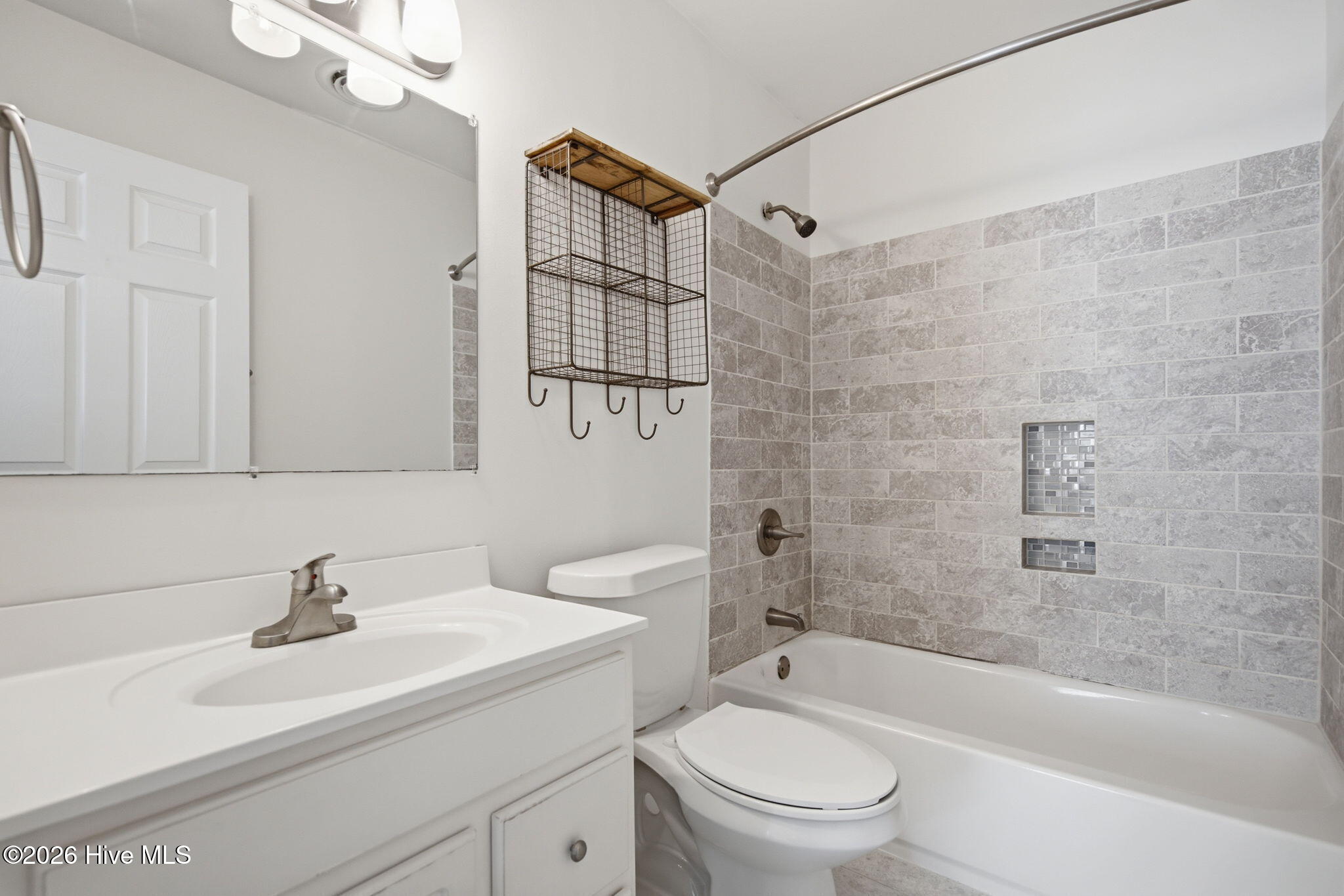 1923 Hudson Drive Property Photo 9
