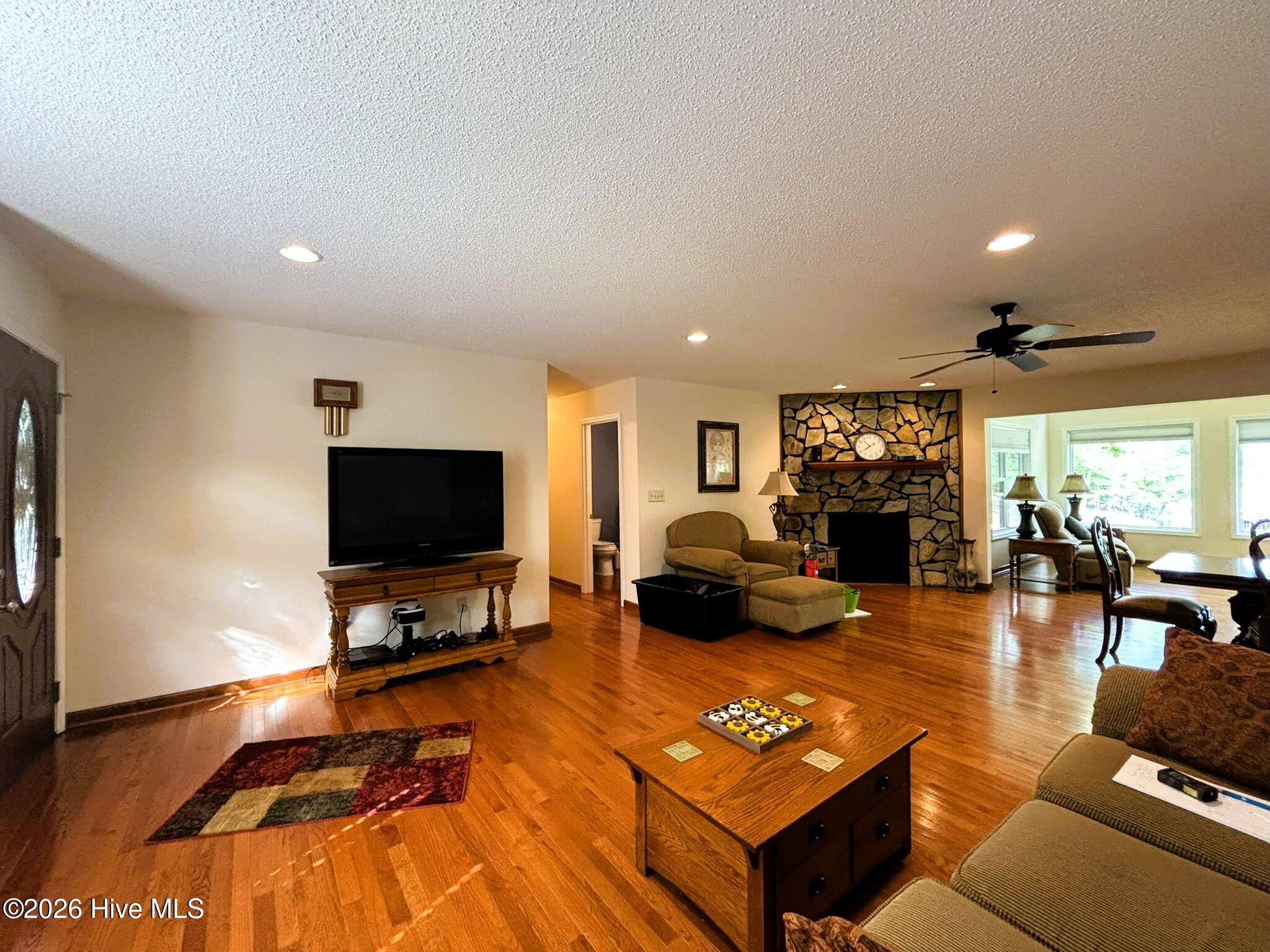 130 Canoe Court Property Photo 8