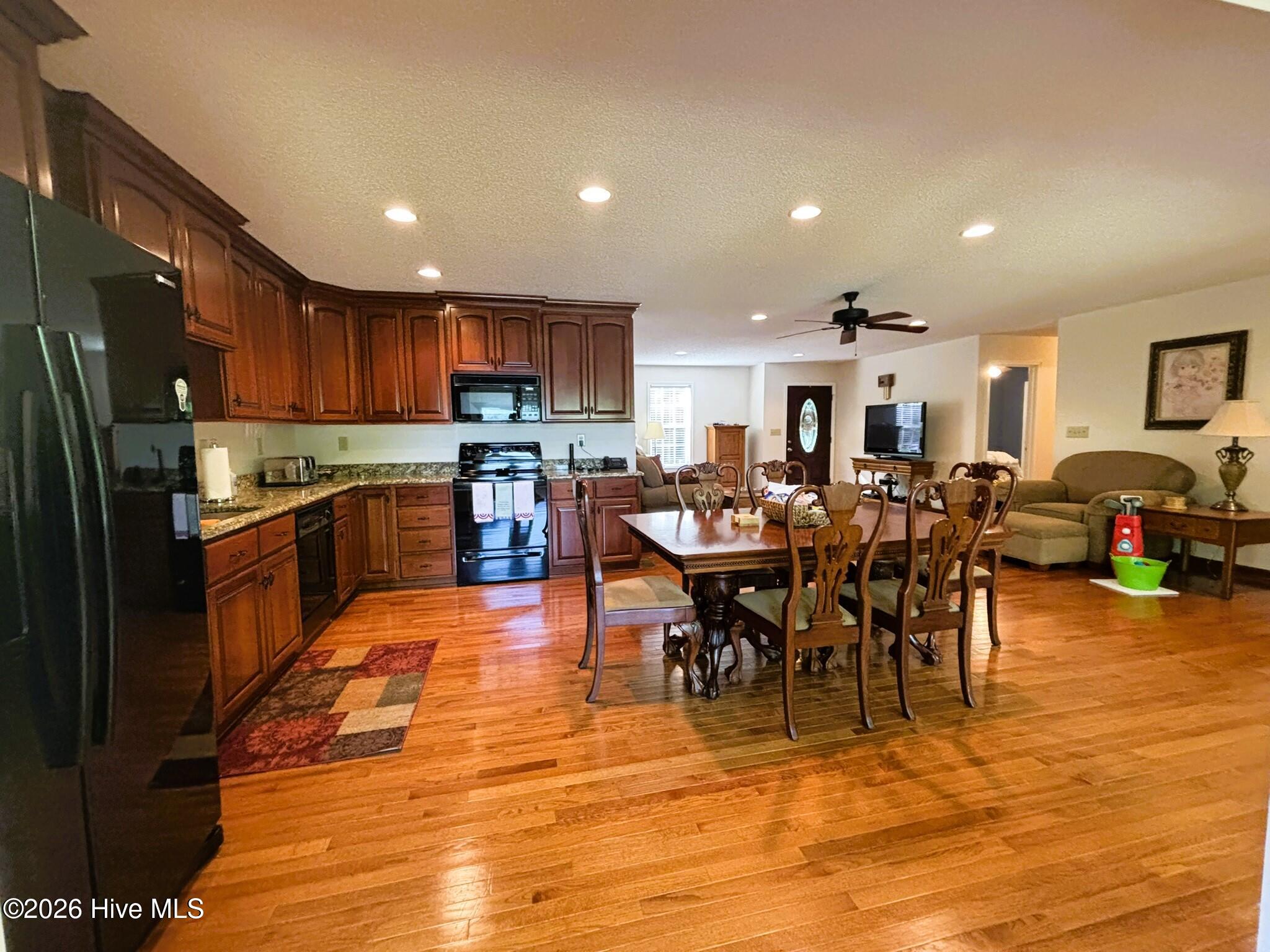 130 Canoe Court Property Photo 10