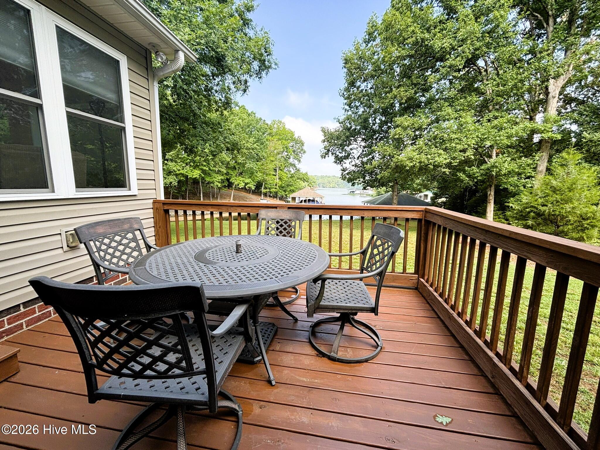 130 Canoe Court Property Photo 28