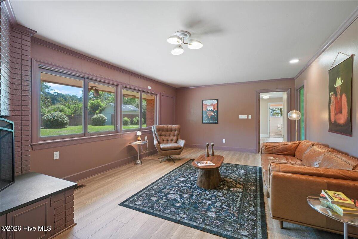 704 E Forest Hill Drive Property Photo 16