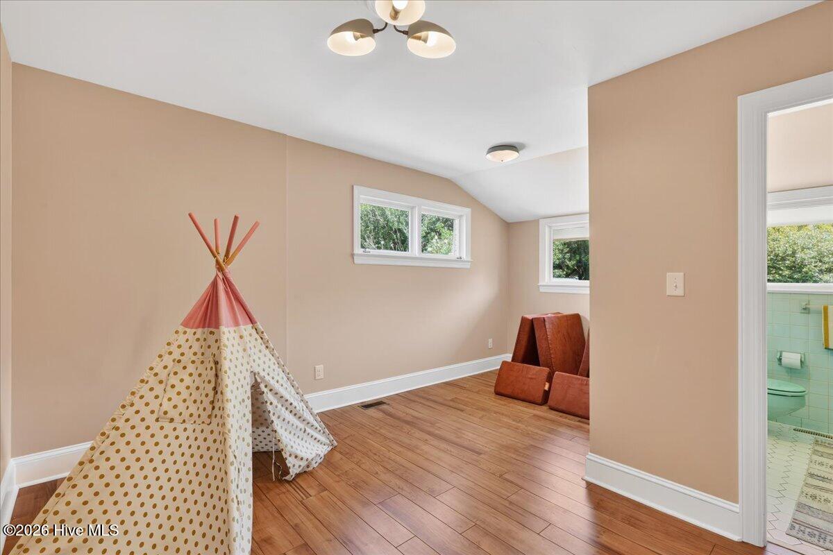 704 E Forest Hill Drive Property Photo 33