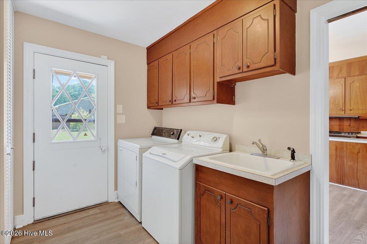 704 E Forest Hill Drive Property Photo 35