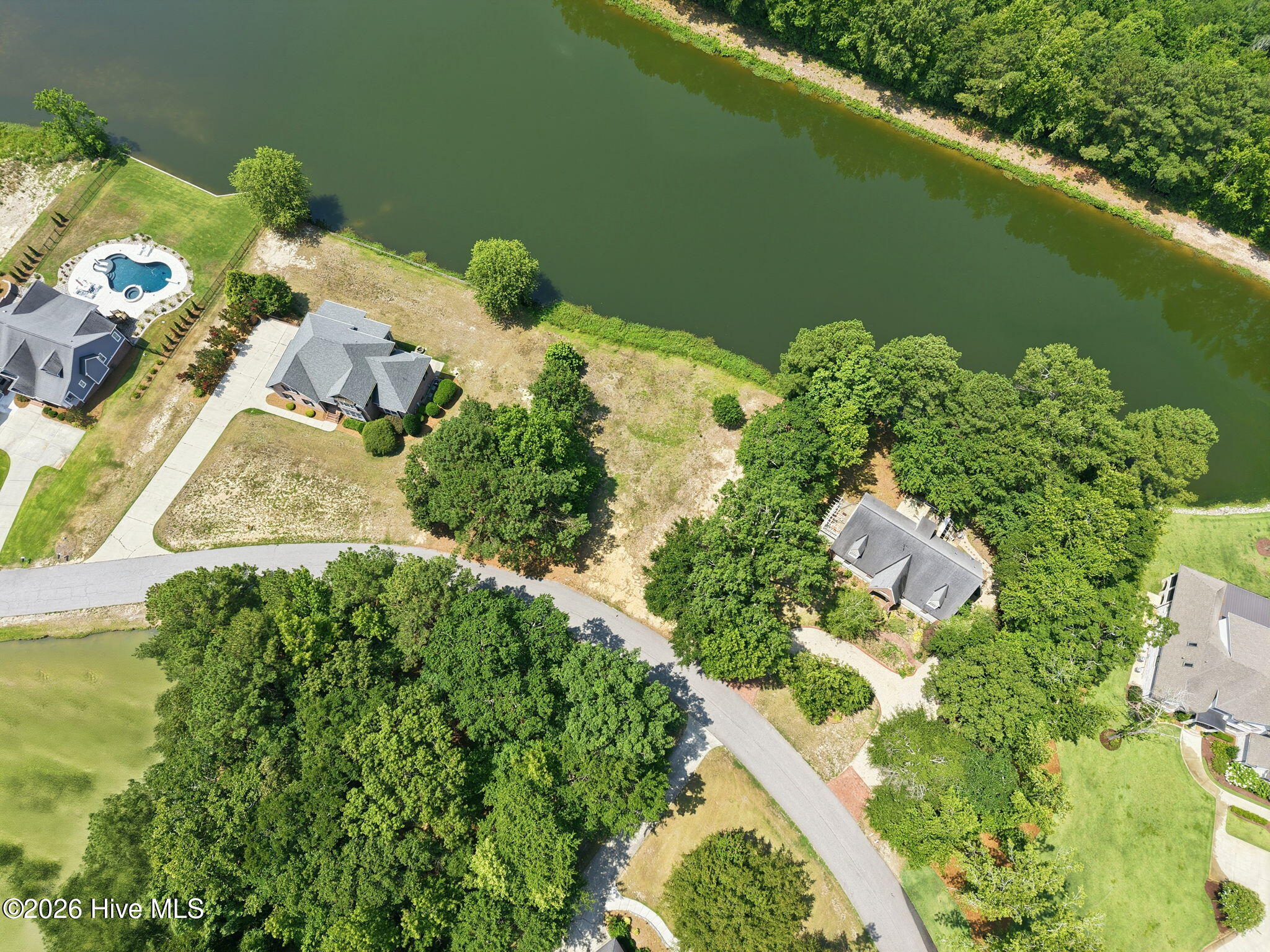 42 42 Deer Track Drive Property Photo 8