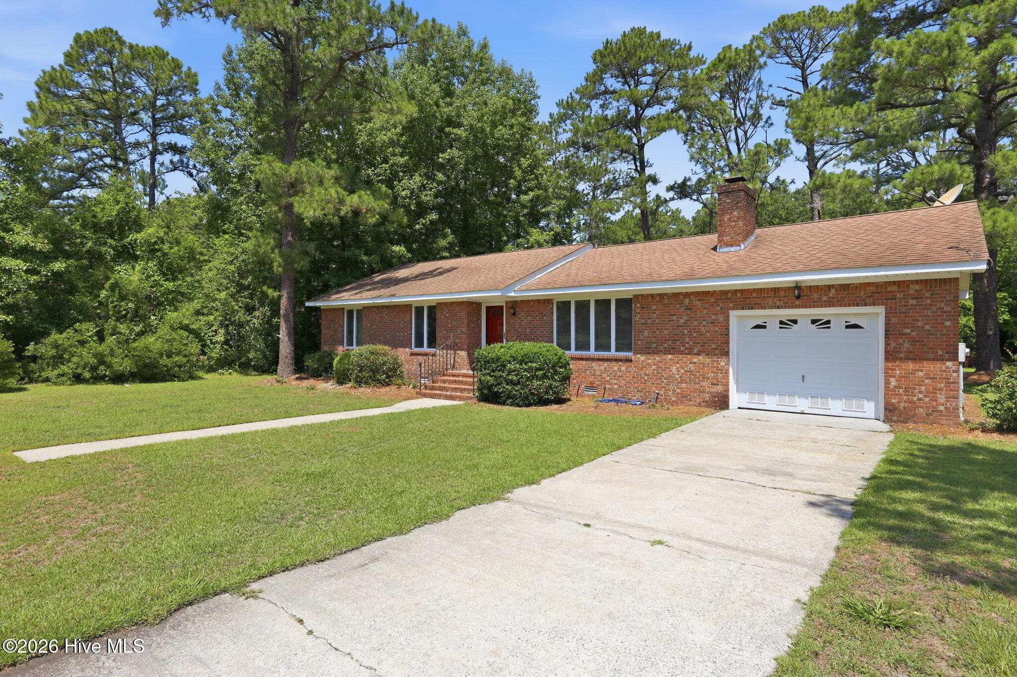 807 Clipper Court Property Photo 3