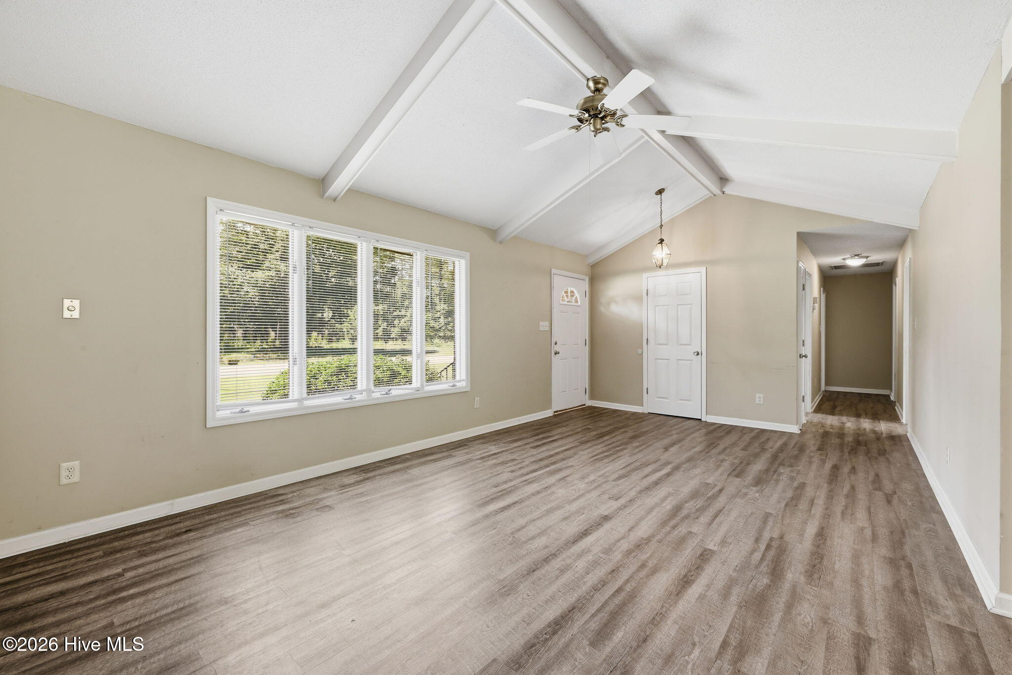 807 Clipper Court Property Photo 7