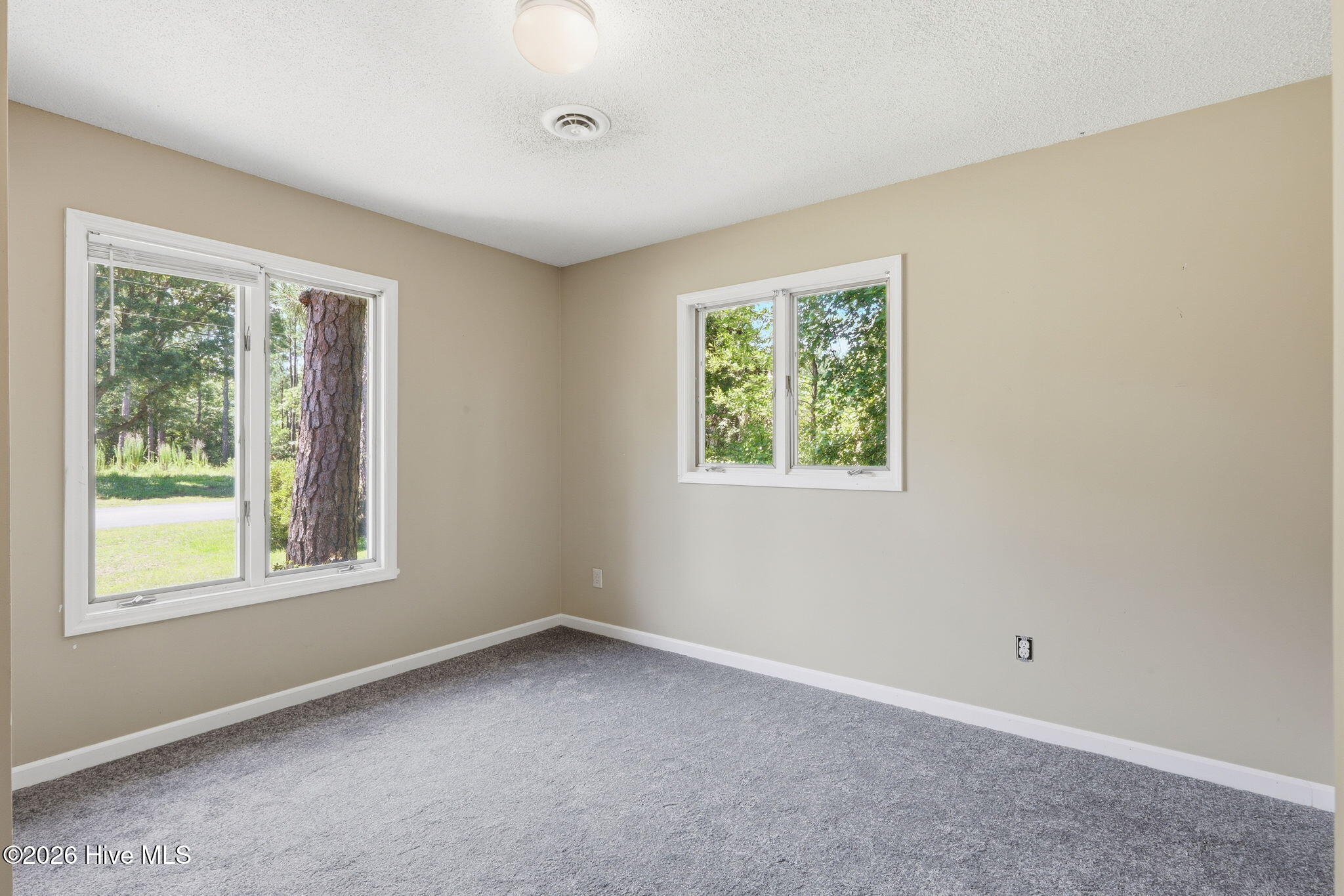 807 Clipper Court Property Photo 19