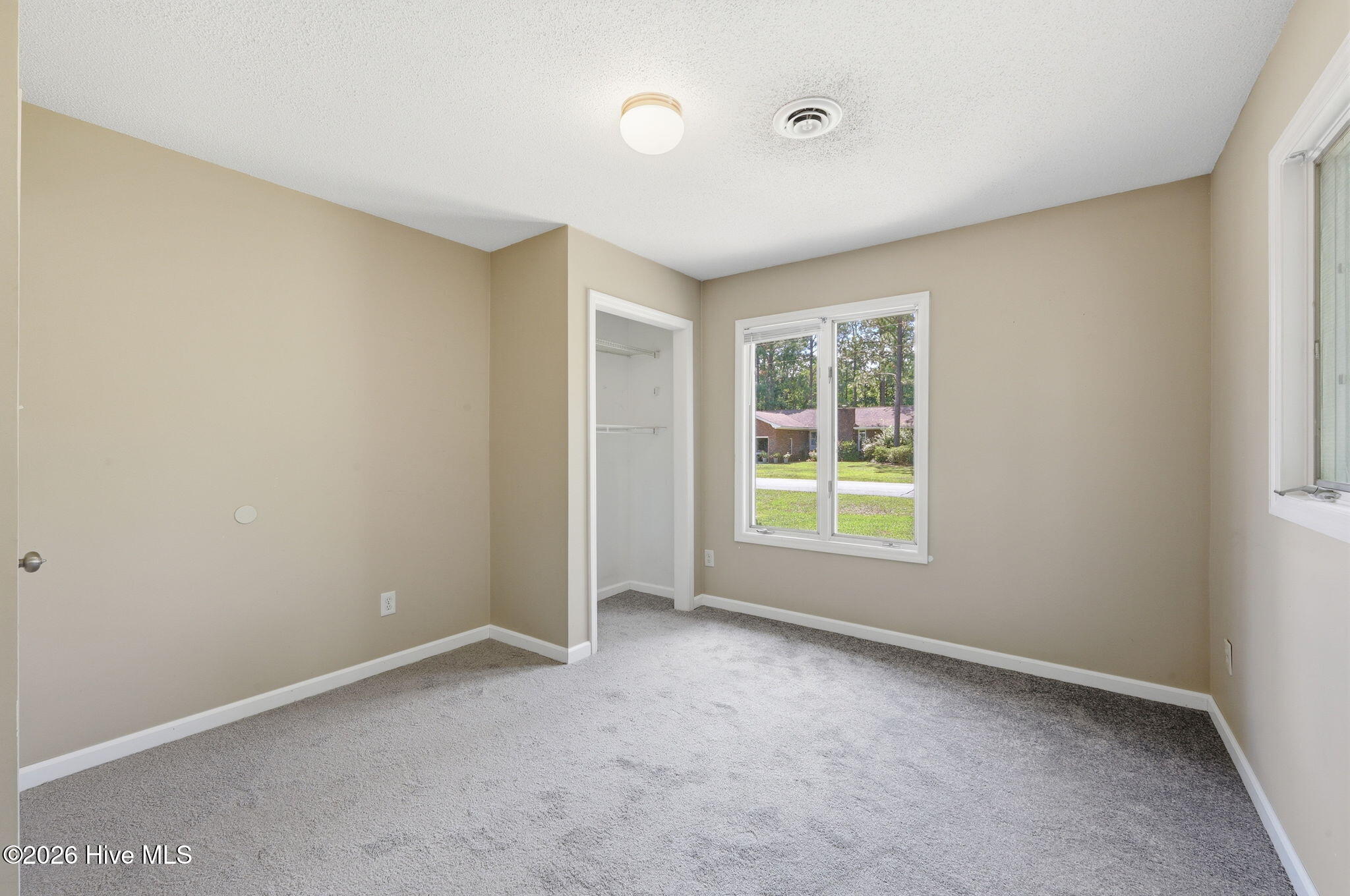 807 Clipper Court Property Photo 23