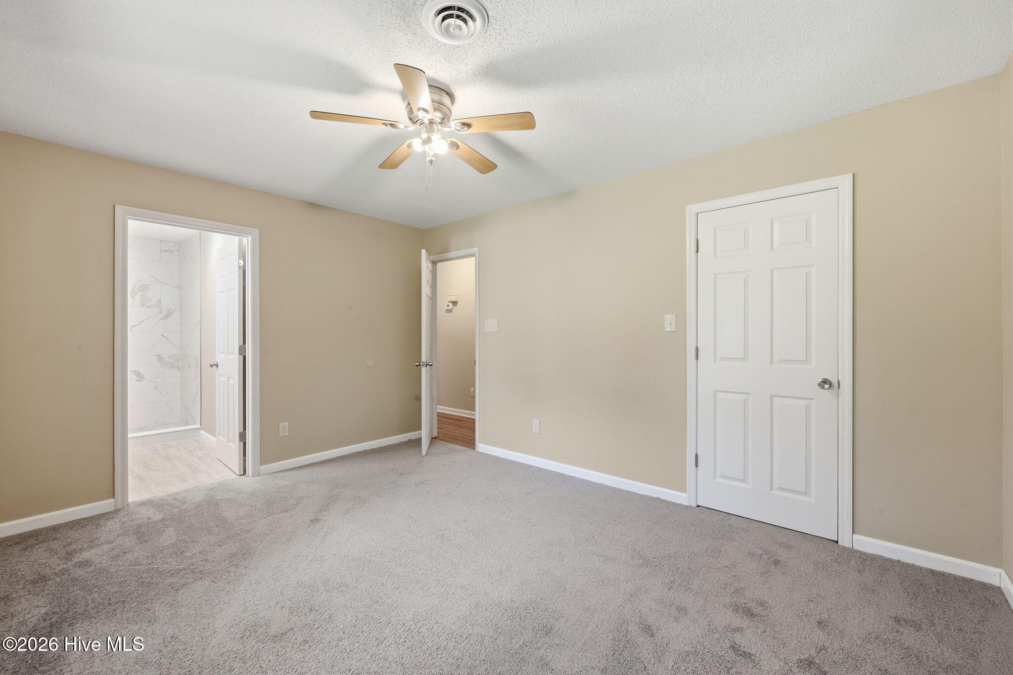 807 Clipper Court Property Photo 25
