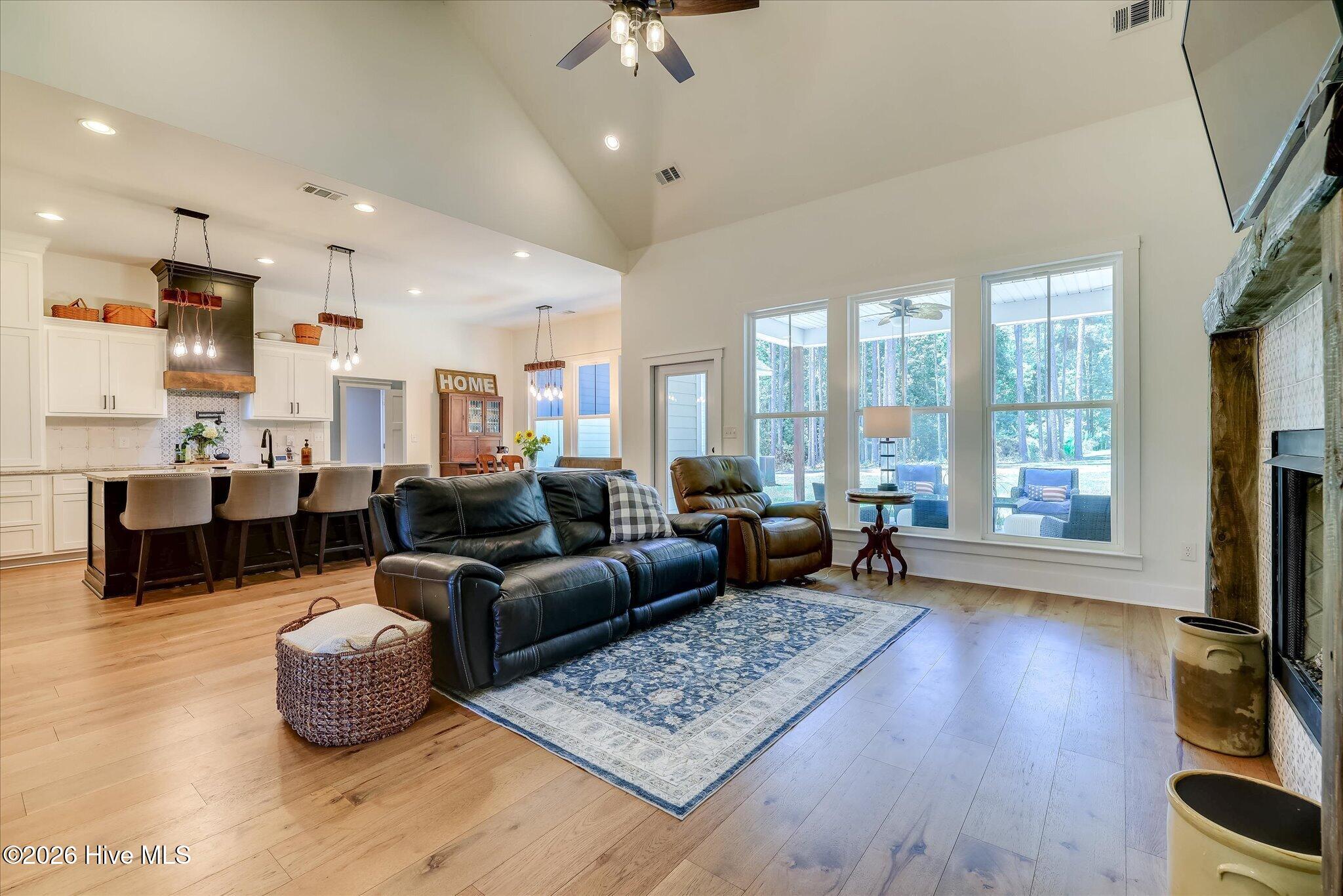 6684 Luckys Bridge Road Property Photo 8
