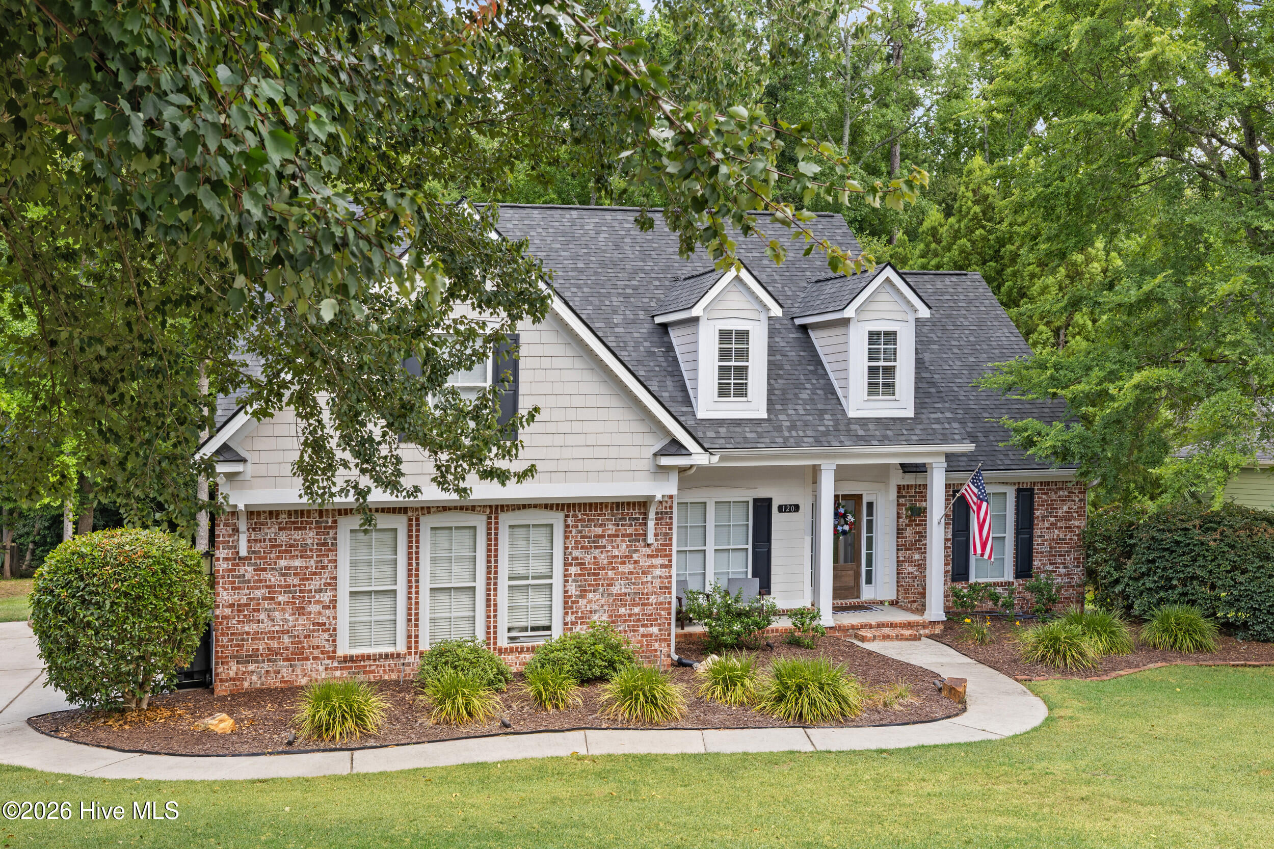 120 Woodstone Way Property Photo 3
