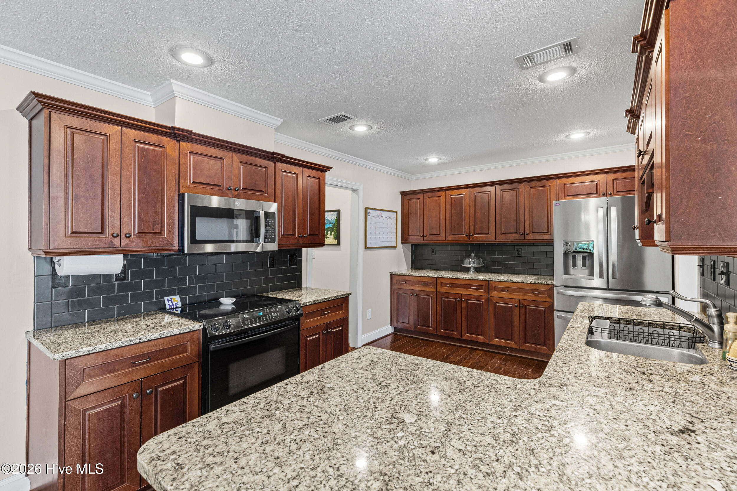 120 Woodstone Way Property Photo 11