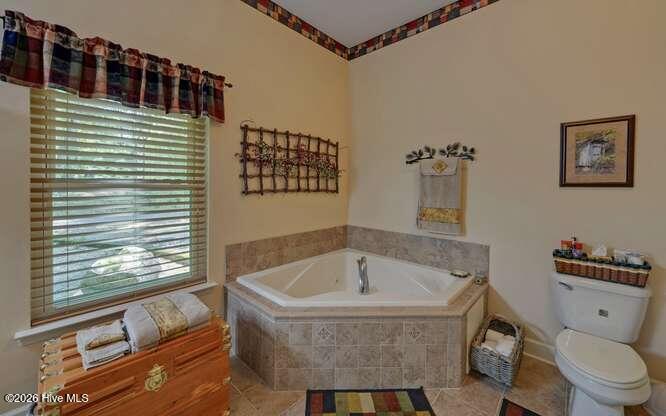 10 Piper Lane Property Photo 16