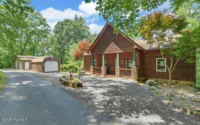 10 Piper Lane Property Photo 36