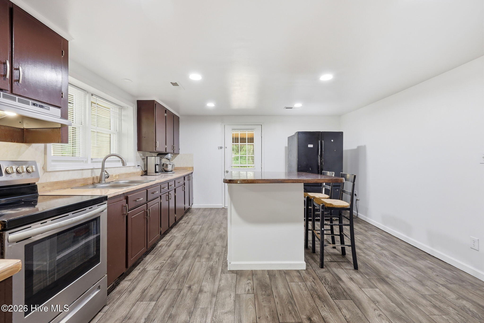 9813 Nc 42 E Property Photo 28
