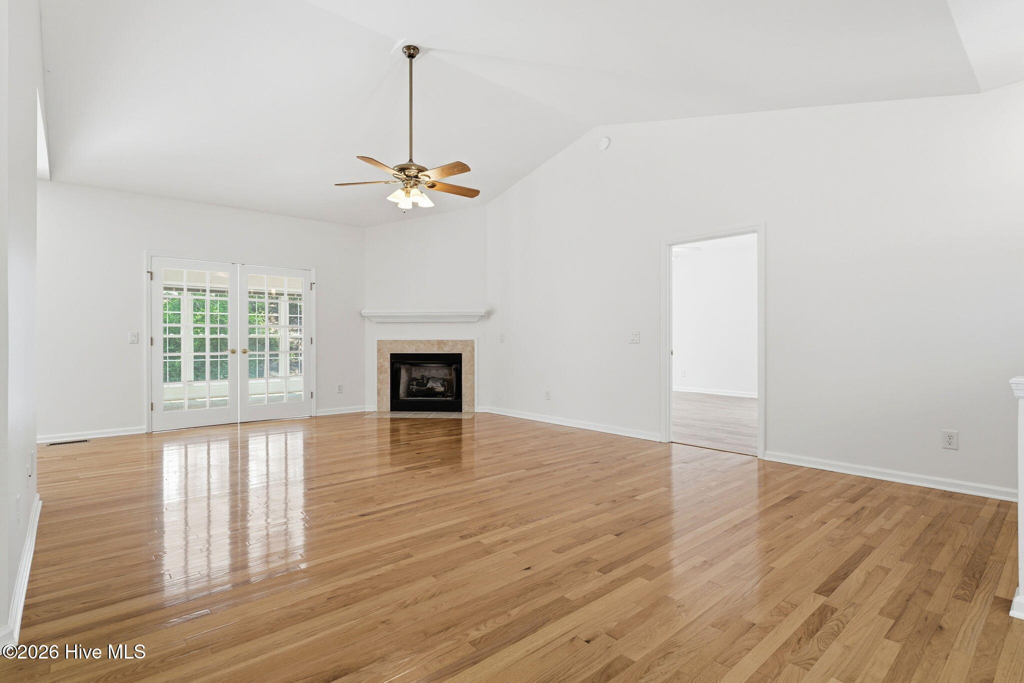 190 Canter Lane Property Photo 6