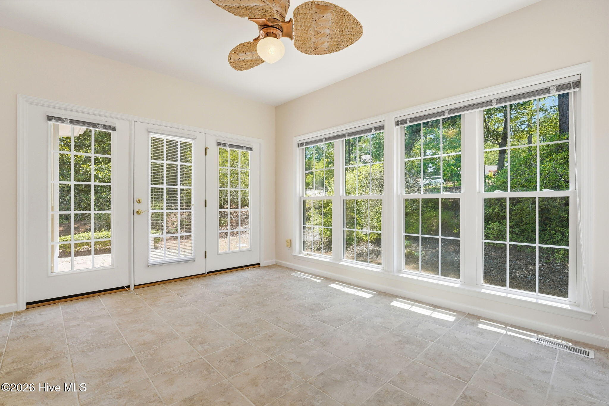 190 Canter Lane Property Photo 17