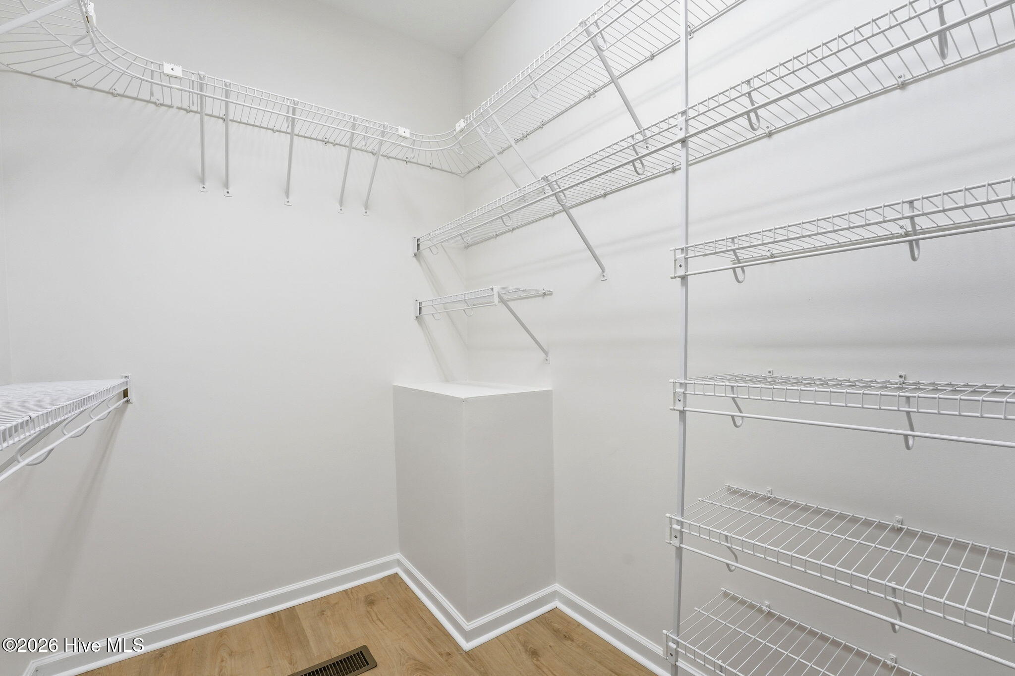 190 Canter Lane Property Photo 23