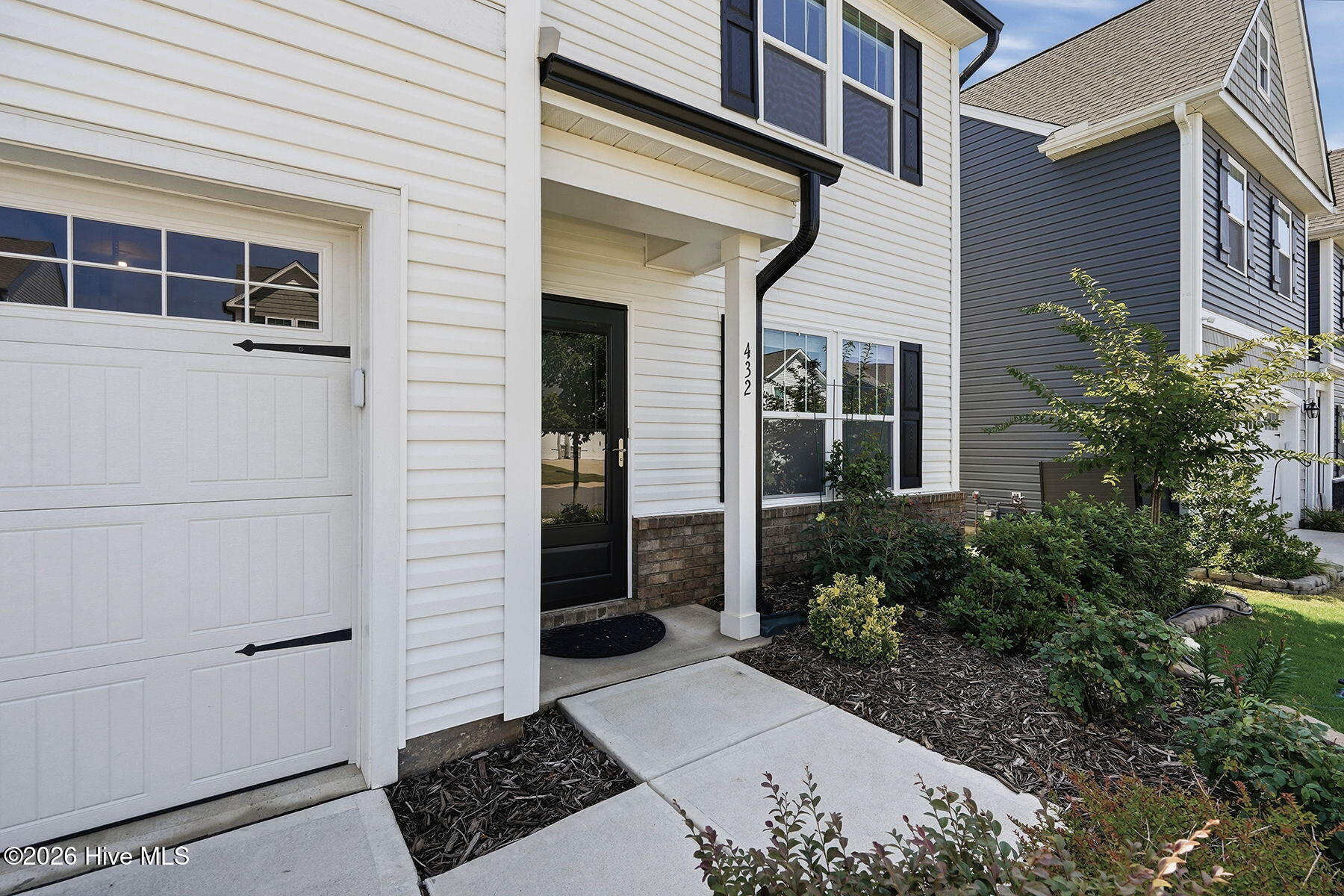 432 Bent Willow Drive Property Photo 4