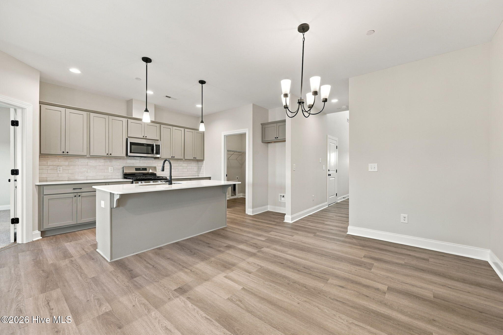 300 Provence Way A Property Photo 8