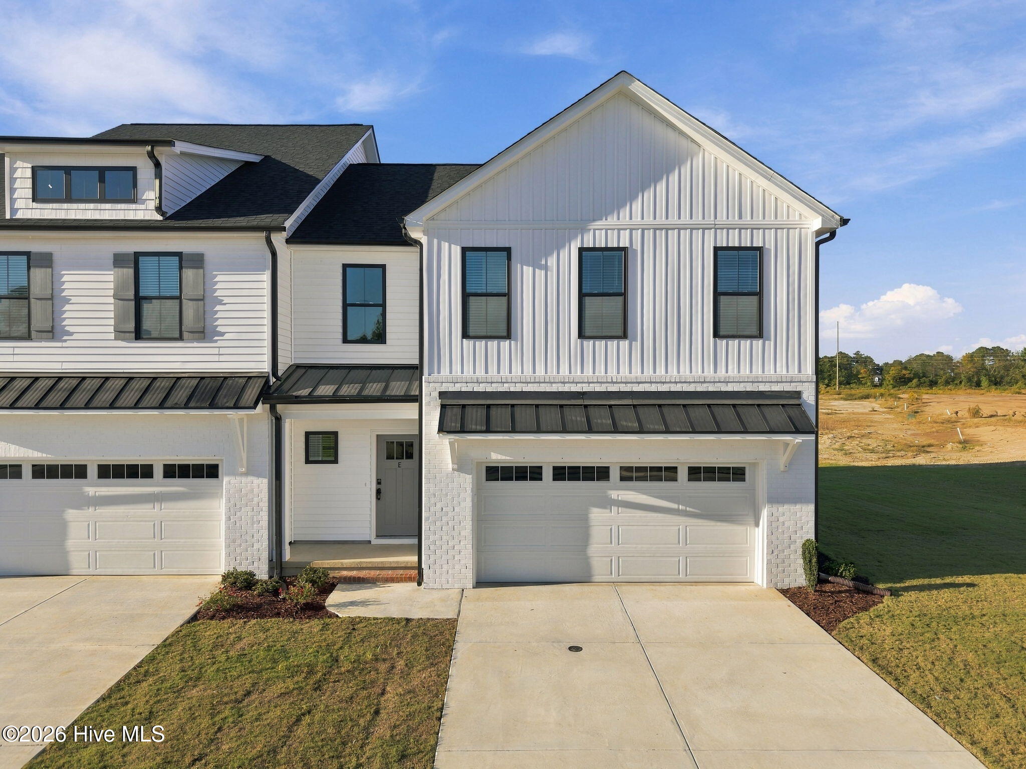 300 Provence Way E Property Photo 1