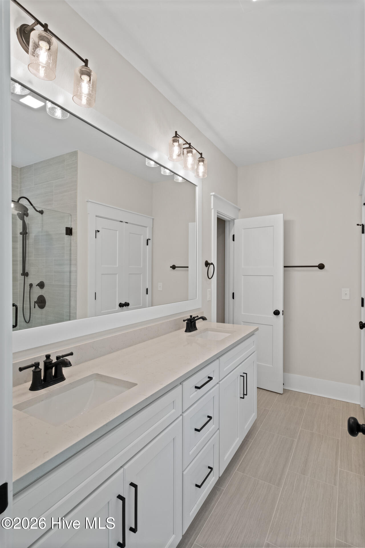 222 Iris Way Property Photo 17