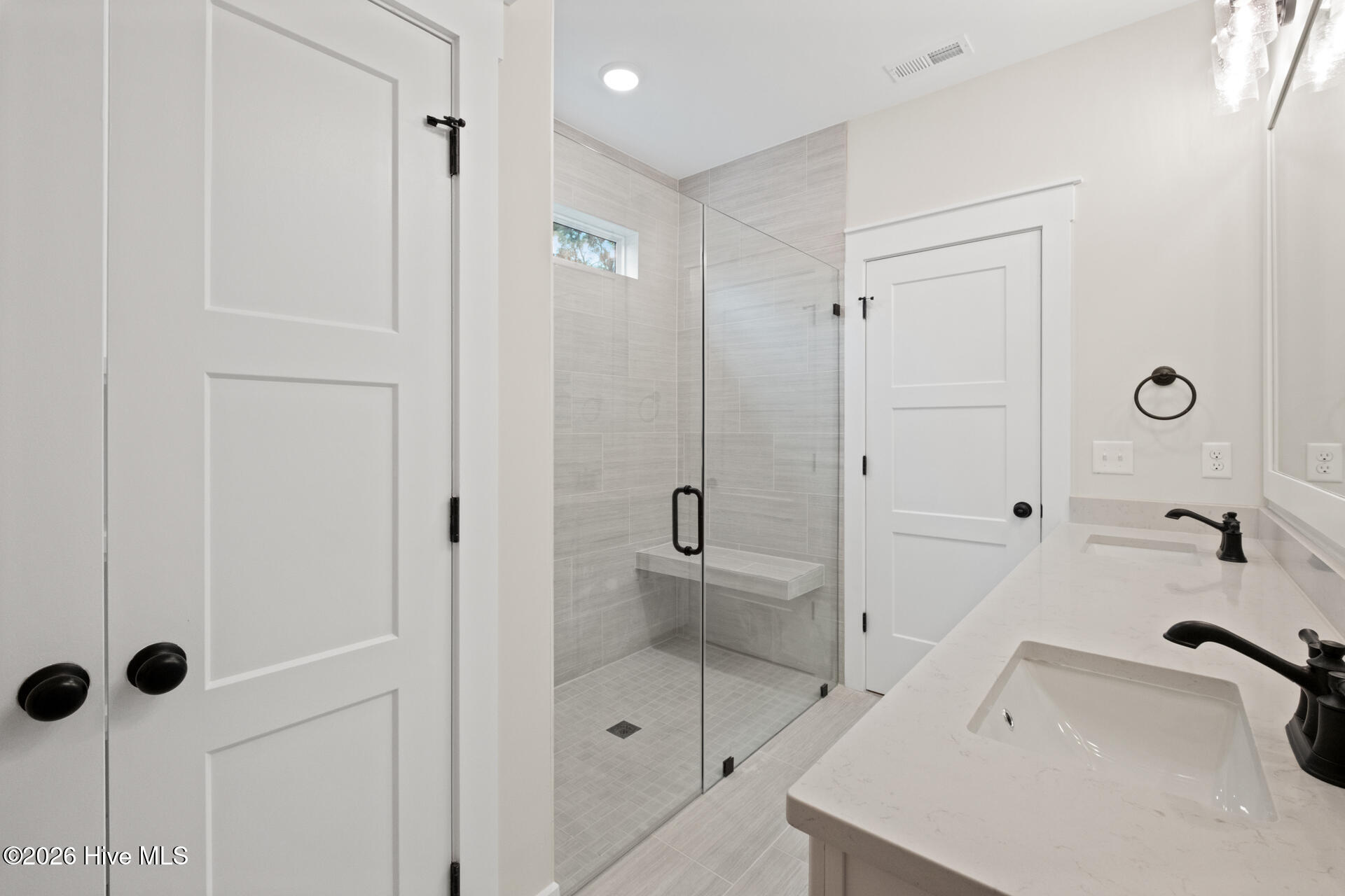 222 Iris Way Property Photo 18