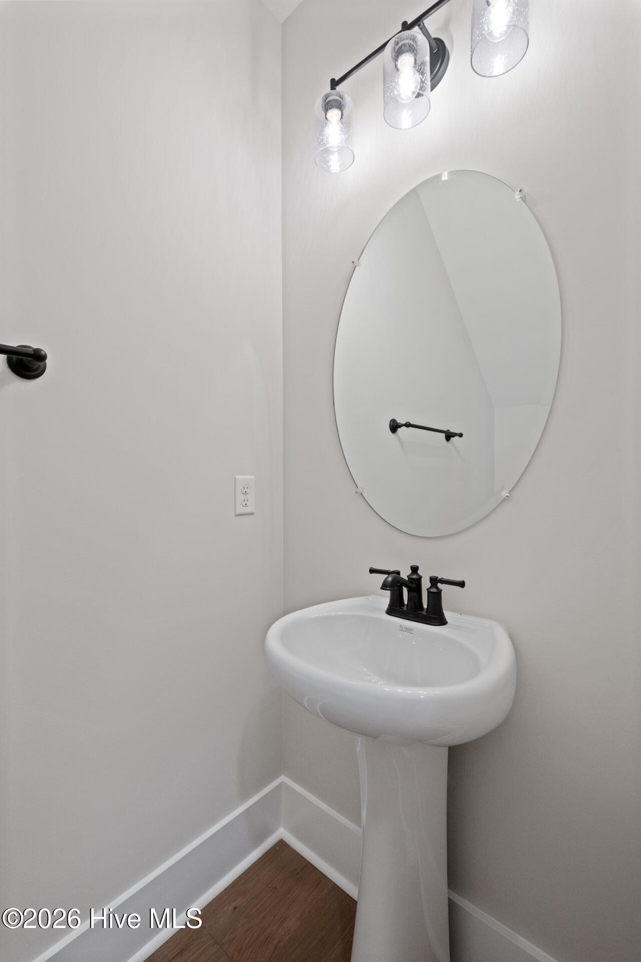 222 Iris Way Property Photo 22