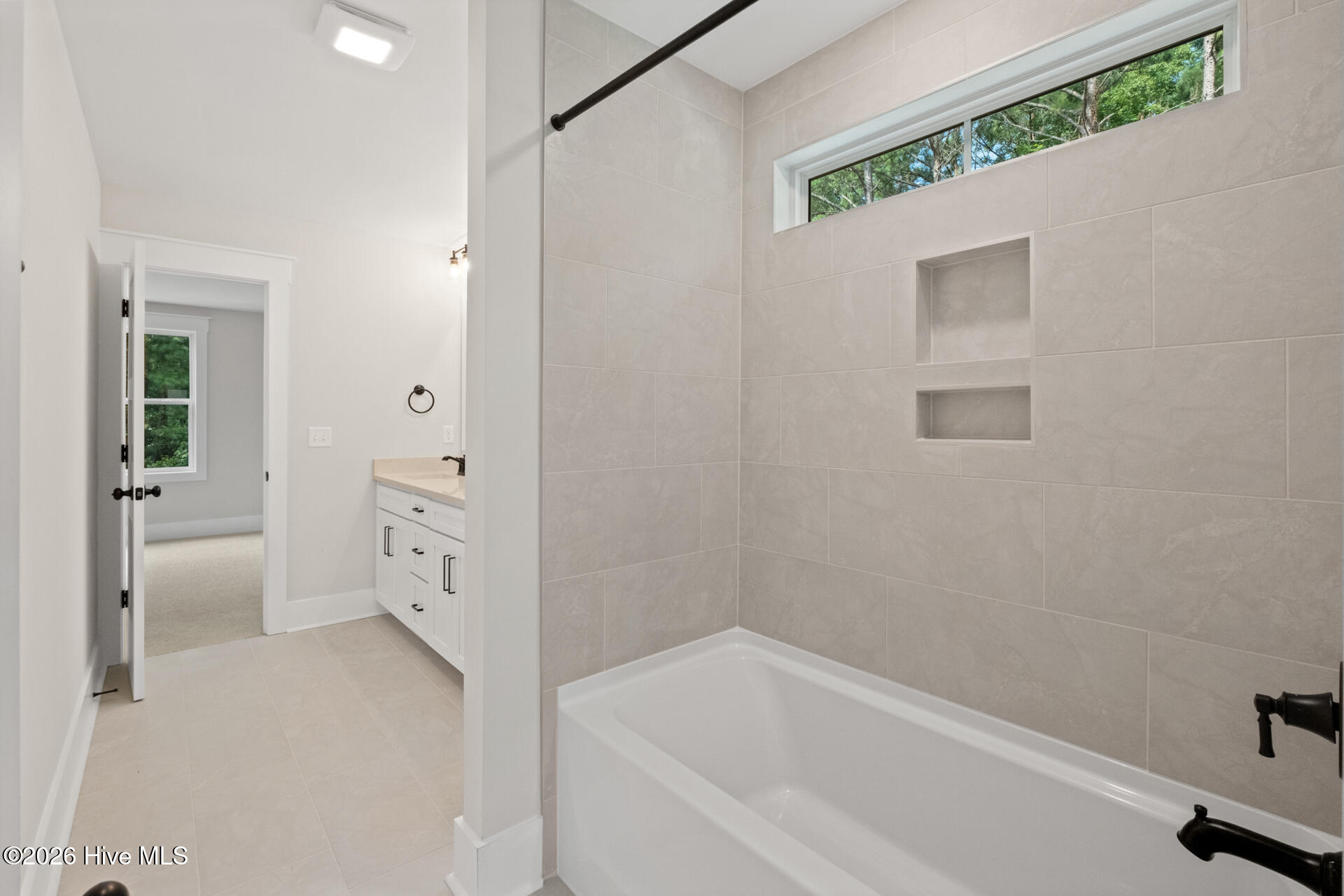 222 Iris Way Property Photo 29