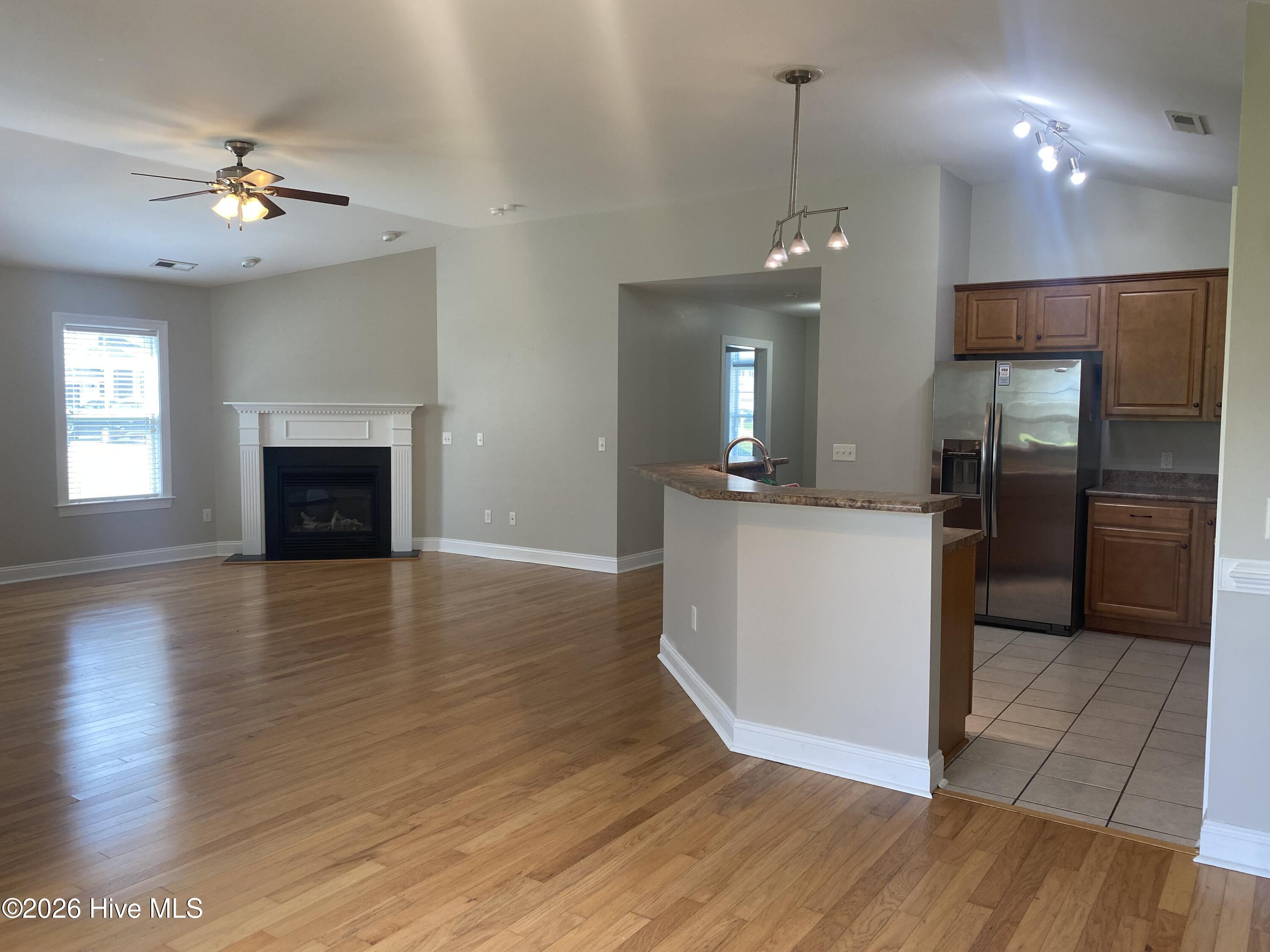 300 Sun Street Property Photo 4