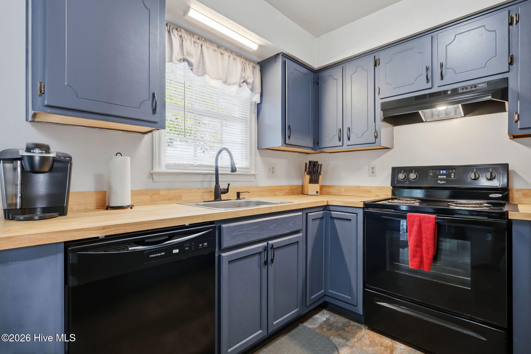 1704 Farmgate Road Property Photo 8