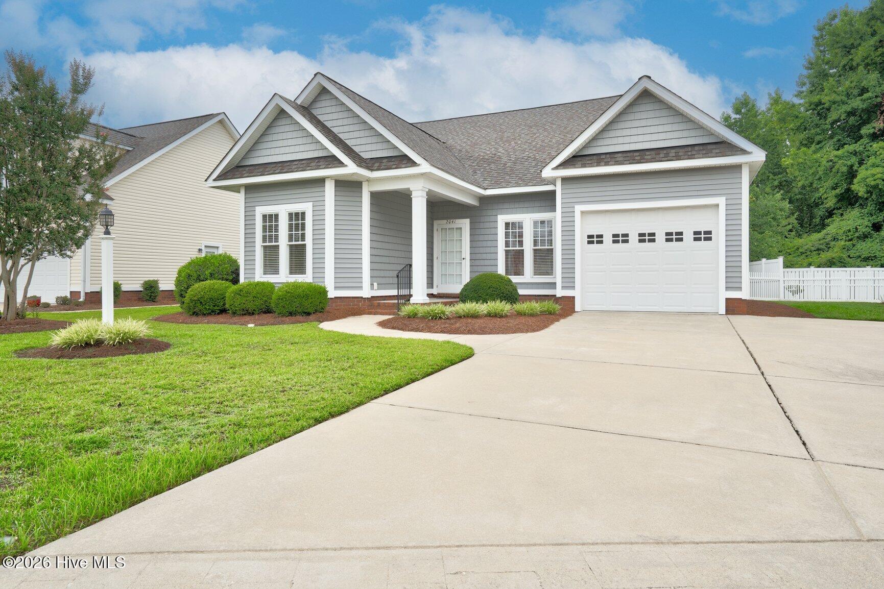 2041 Cottage Way Property Photo 3