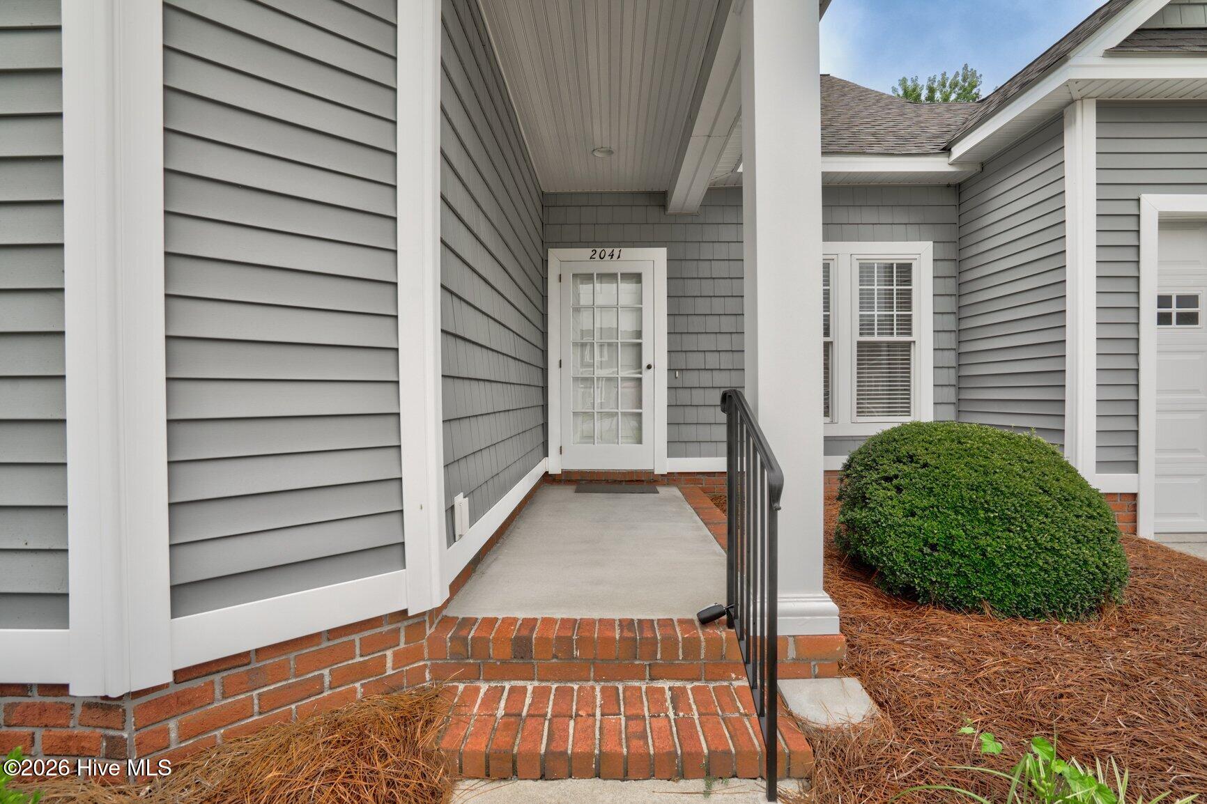 2041 Cottage Way Property Photo 11