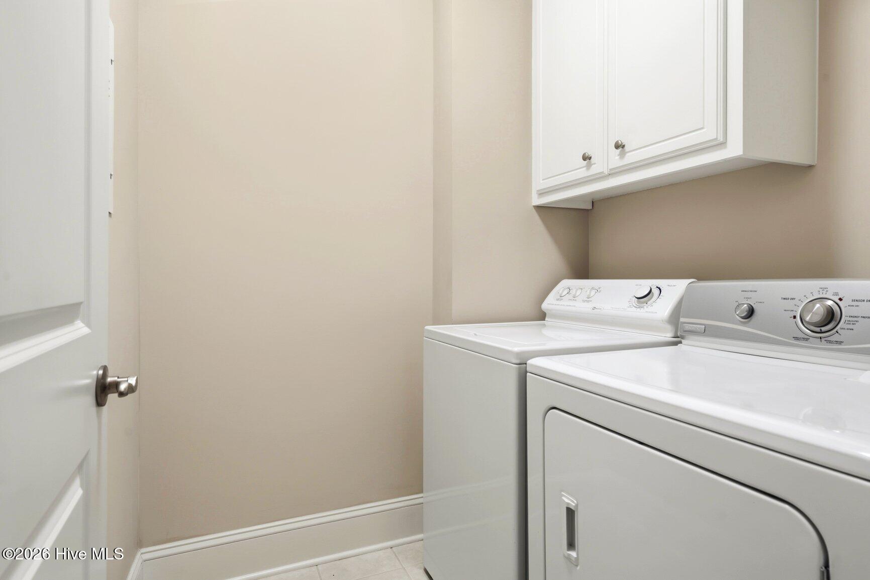 2041 Cottage Way Property Photo 21