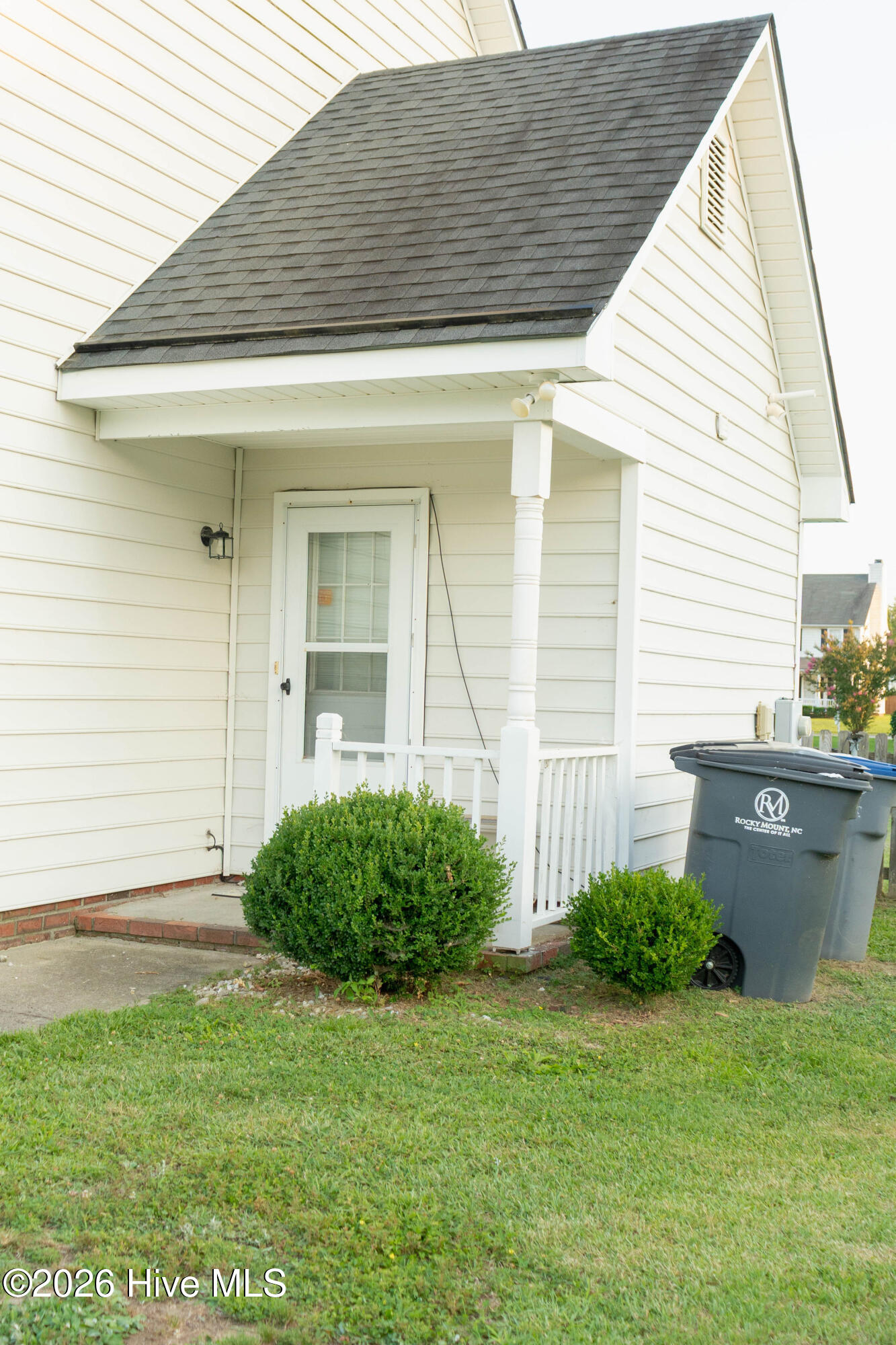 1629 Crabapple Lane Property Photo 4