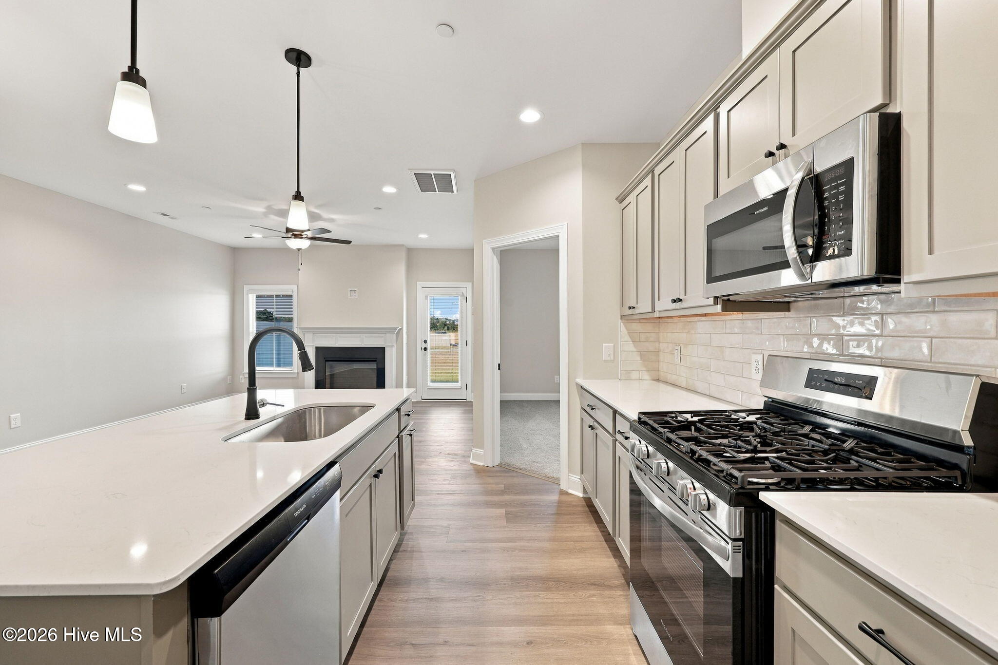 304 Colmar Way E Property Photo 13