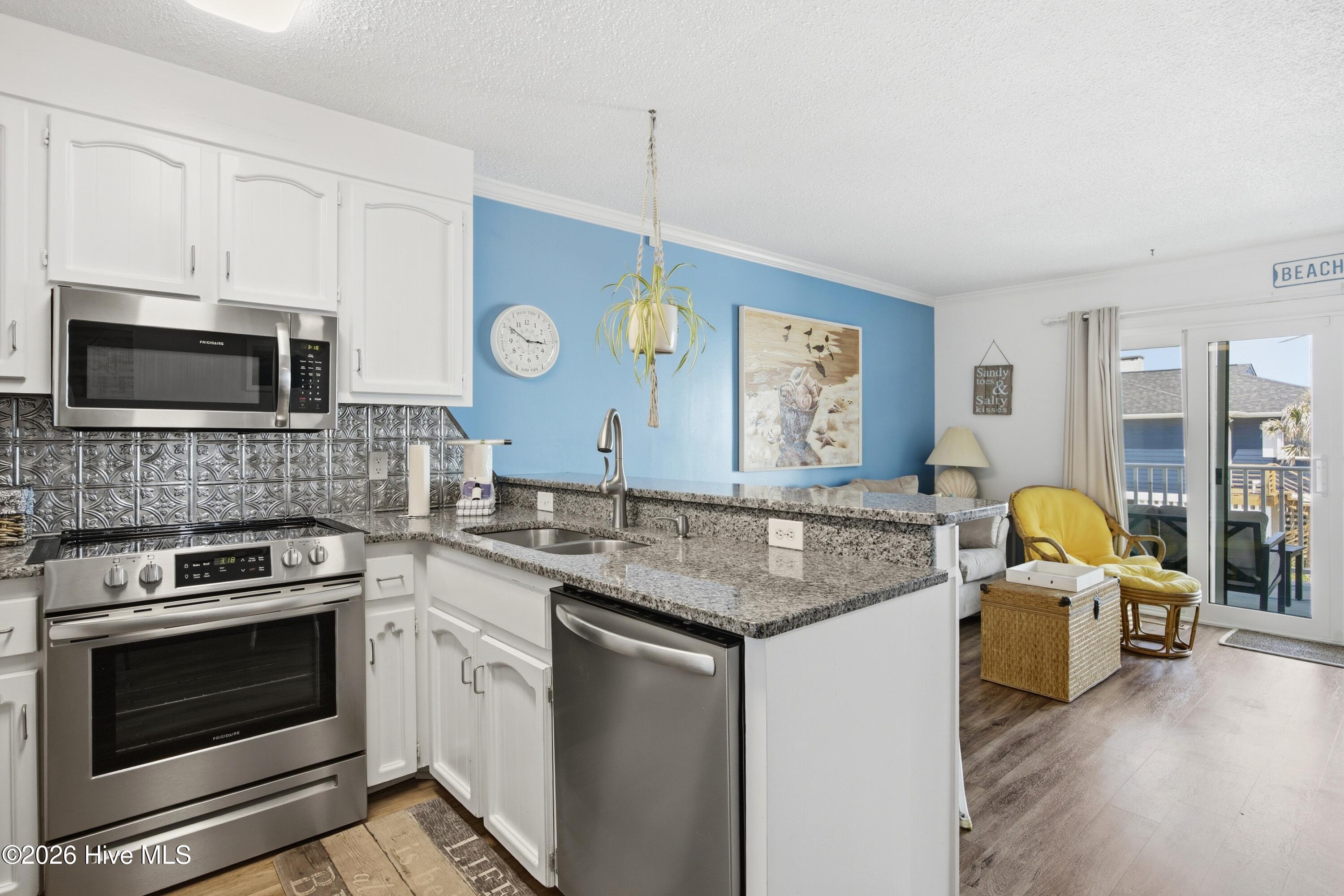 1707 Carolina Beach Avenue N Apt 1h Property Photo 13