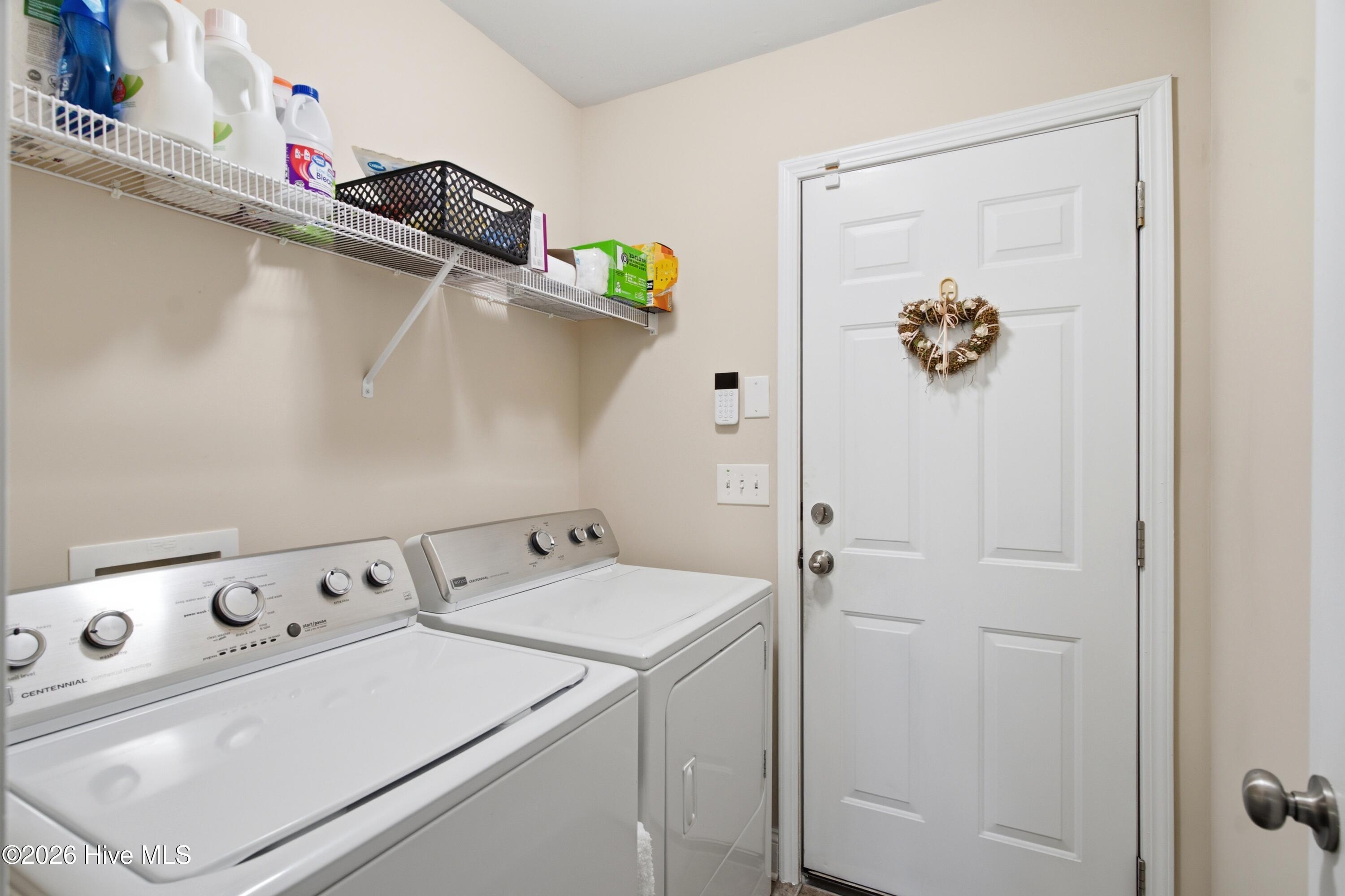 1053 Lanterns Lane Property Photo 41